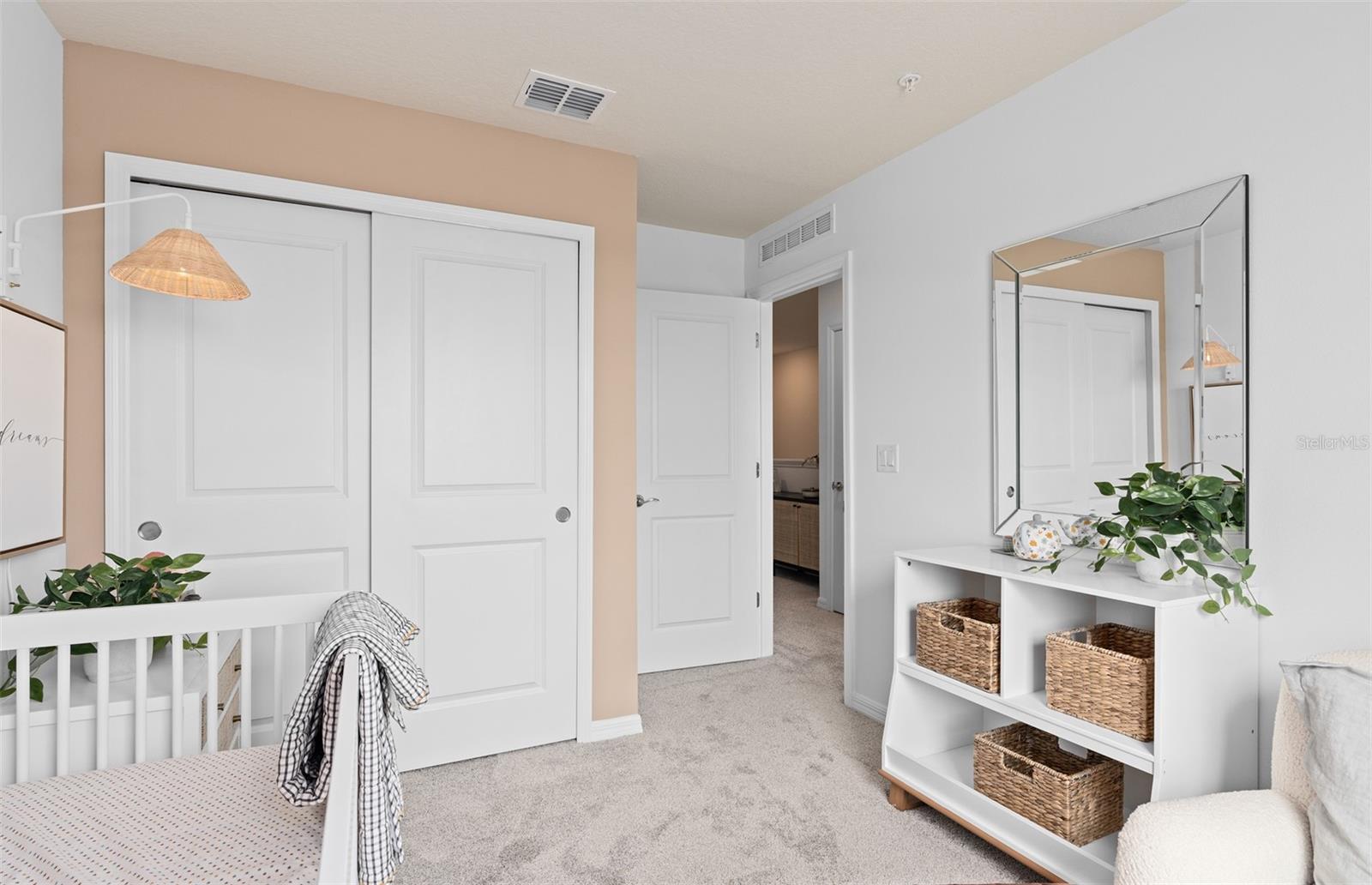 O6420024 Property Photo 27
