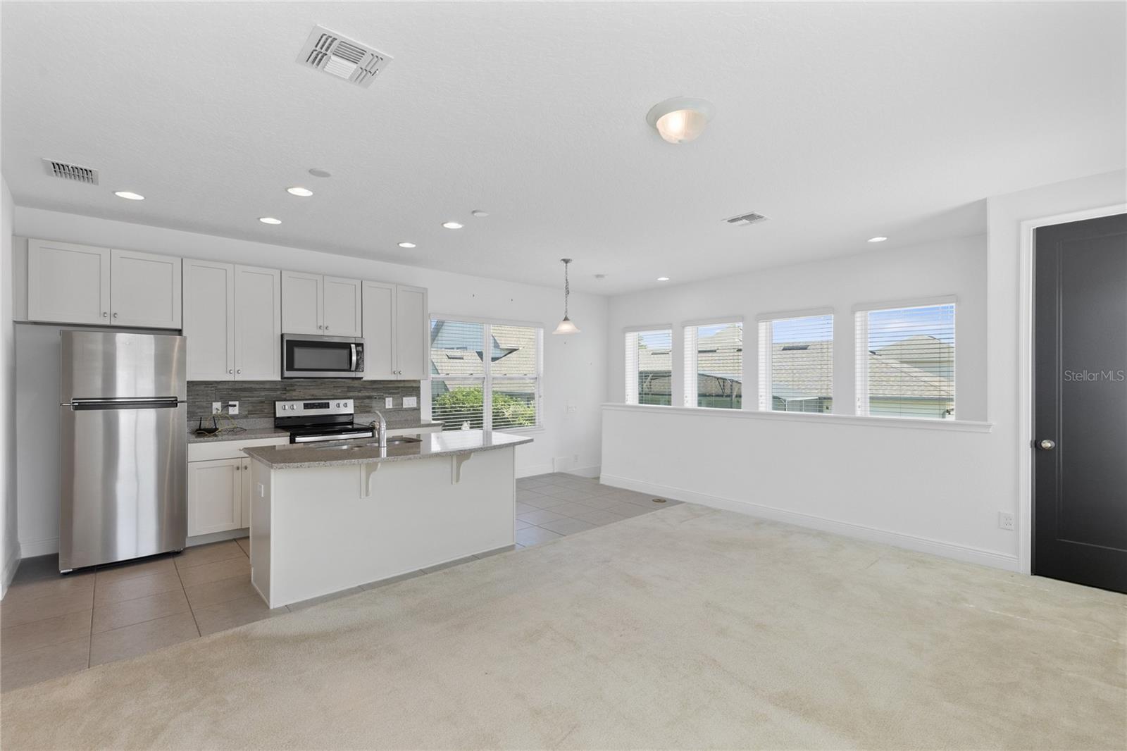 13153 Lessing Ave Property Photo 3