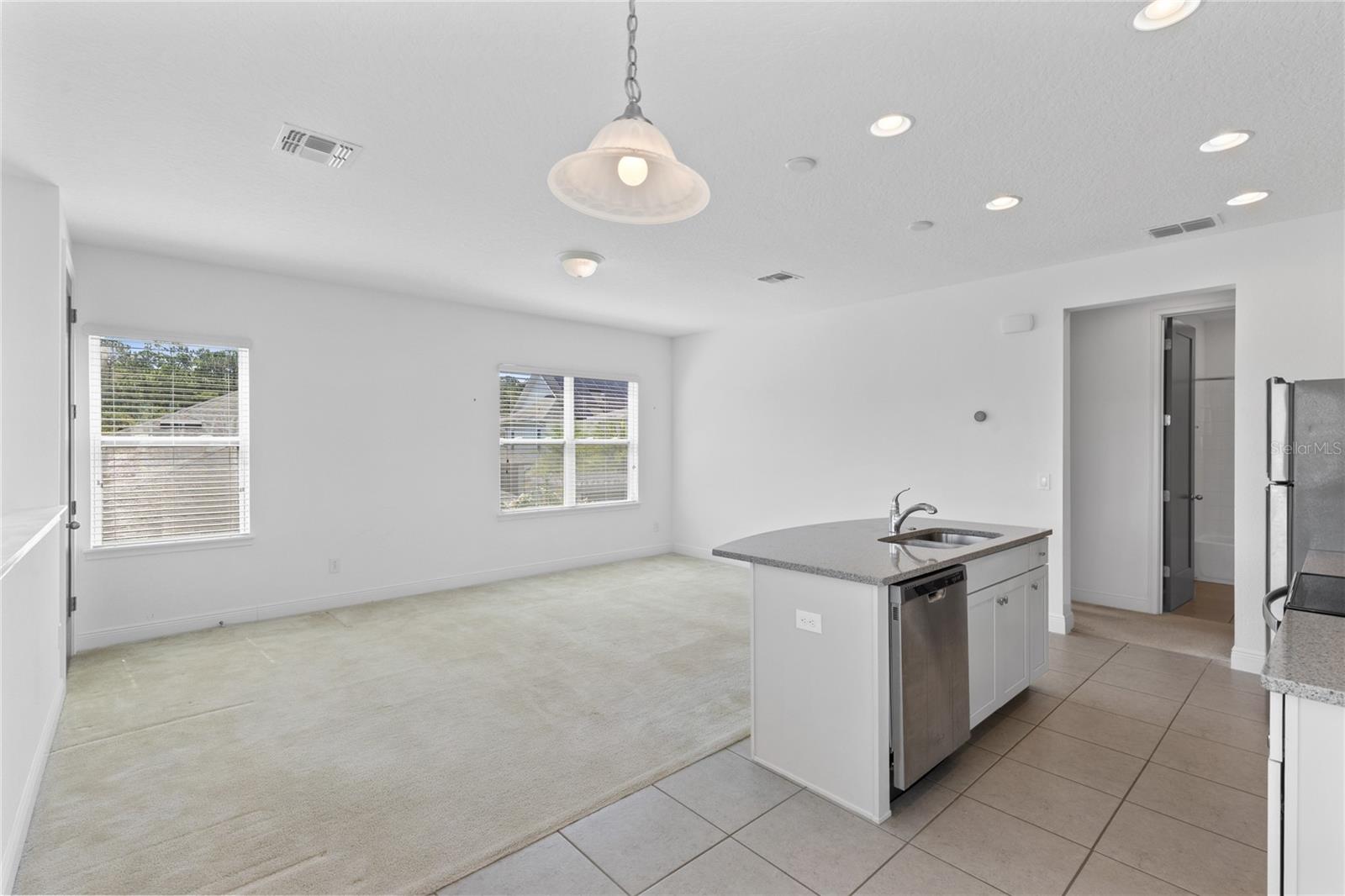 13153 Lessing Ave Property Photo 6