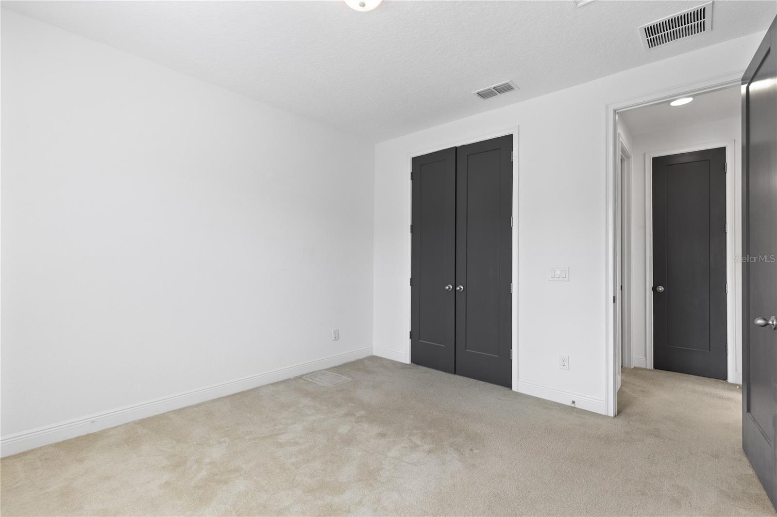 13153 Lessing Ave Property Photo 10