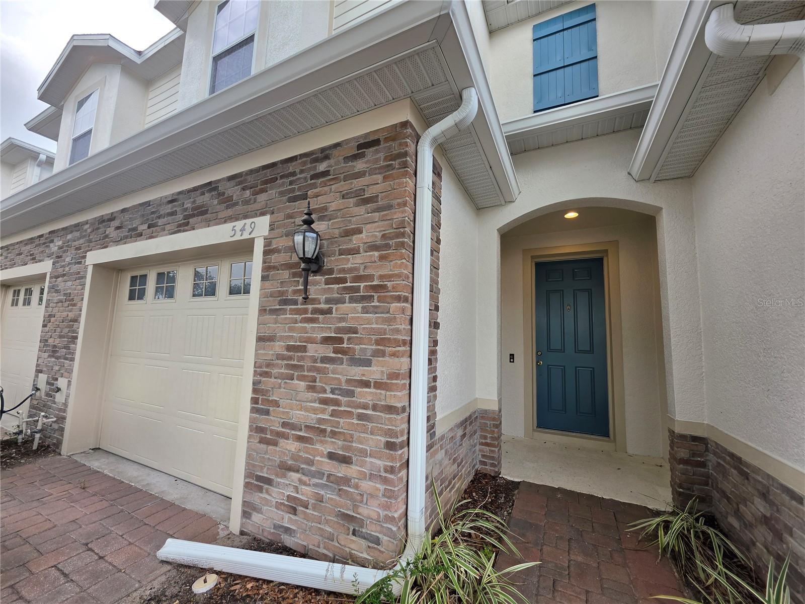 549 Bethesda Ct Property Photo 3