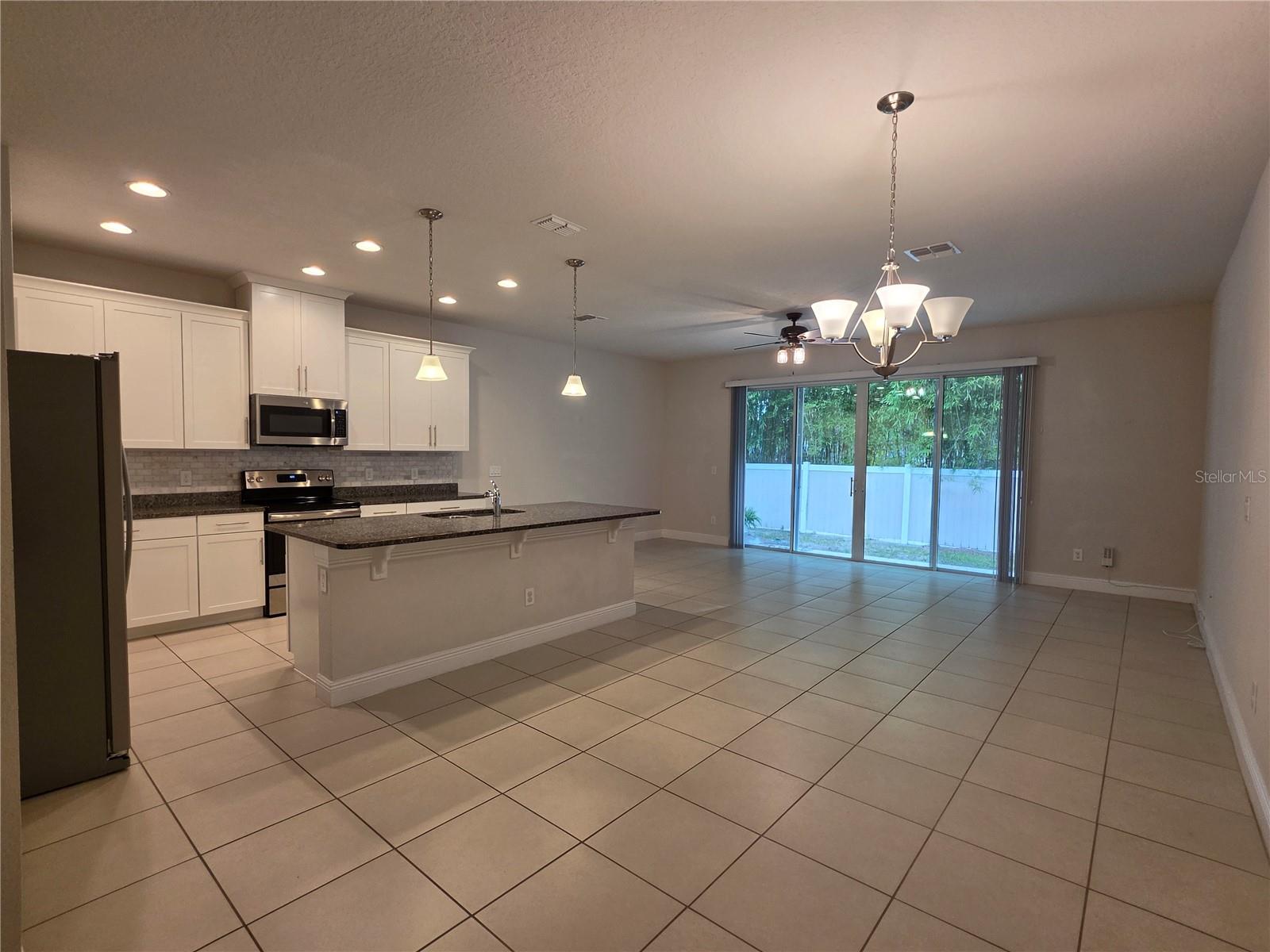 549 Bethesda Ct Property Photo 7