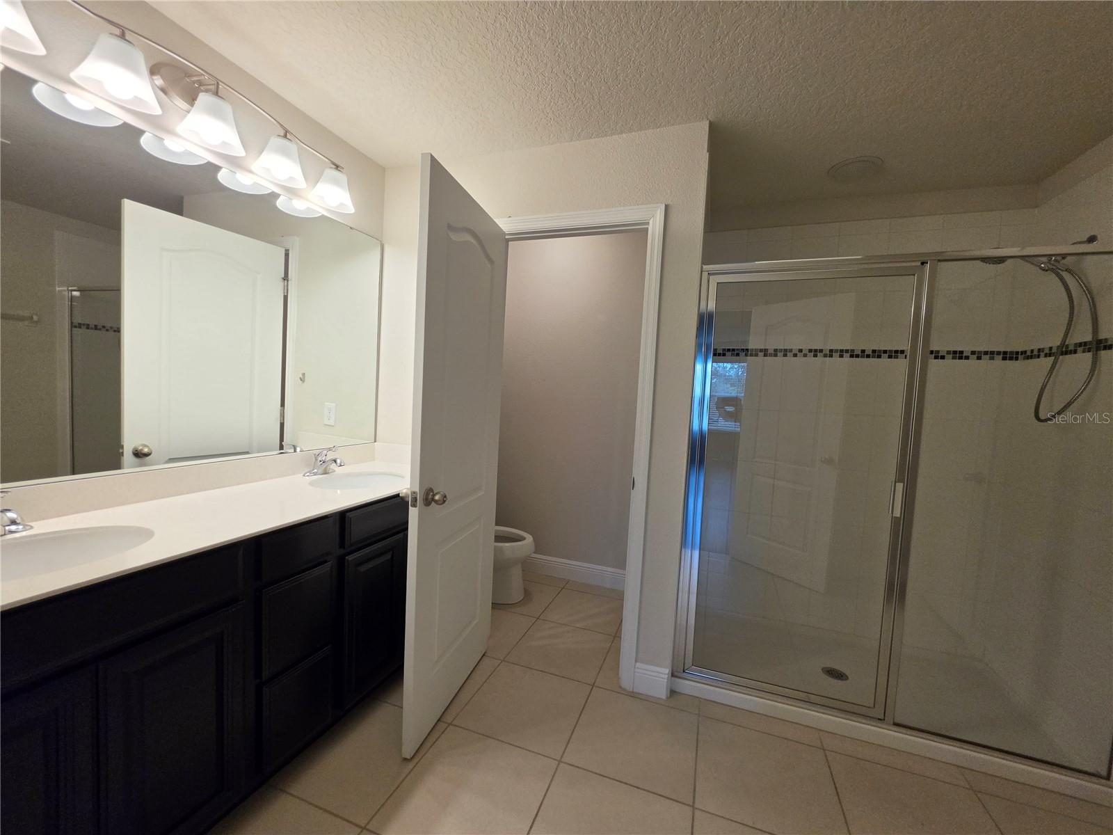 549 Bethesda Ct Property Photo 15