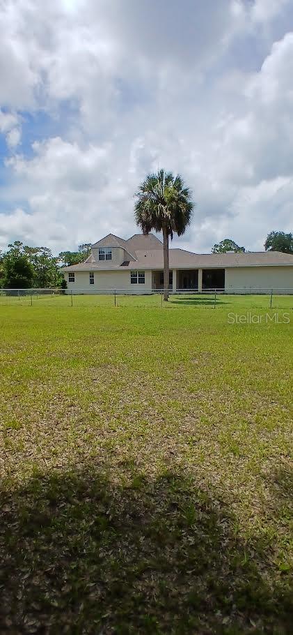 10264 W Springtree Ln Property Photo 3
