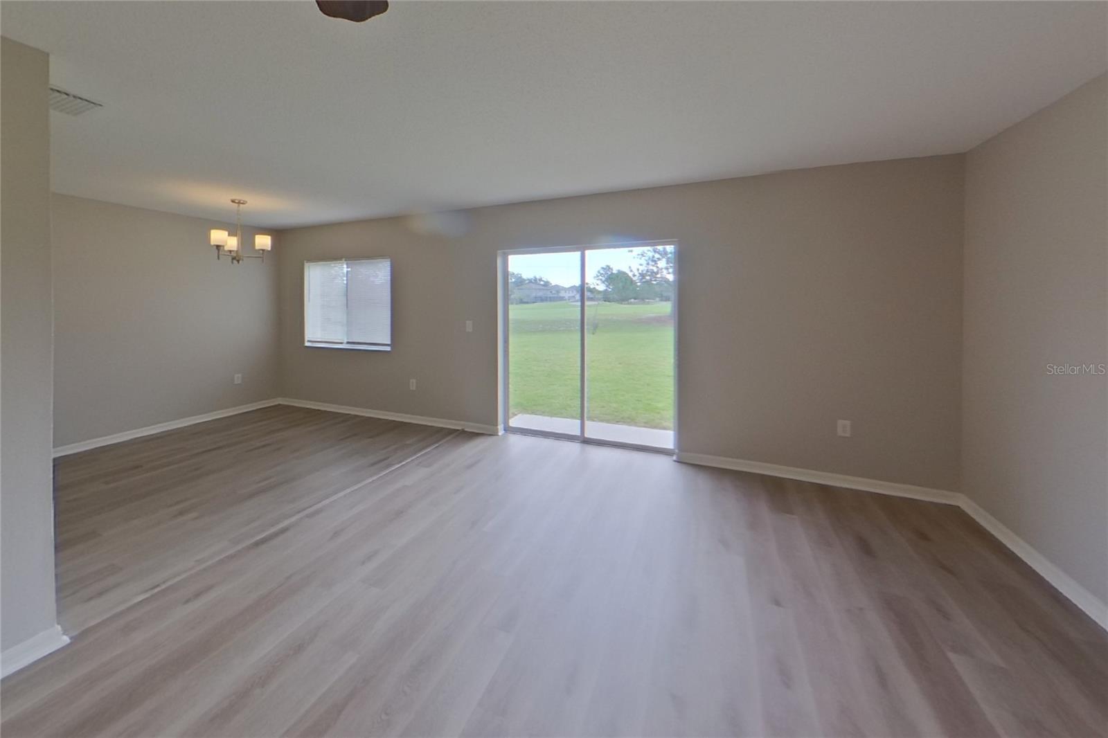 O6420111 Property Photo 3