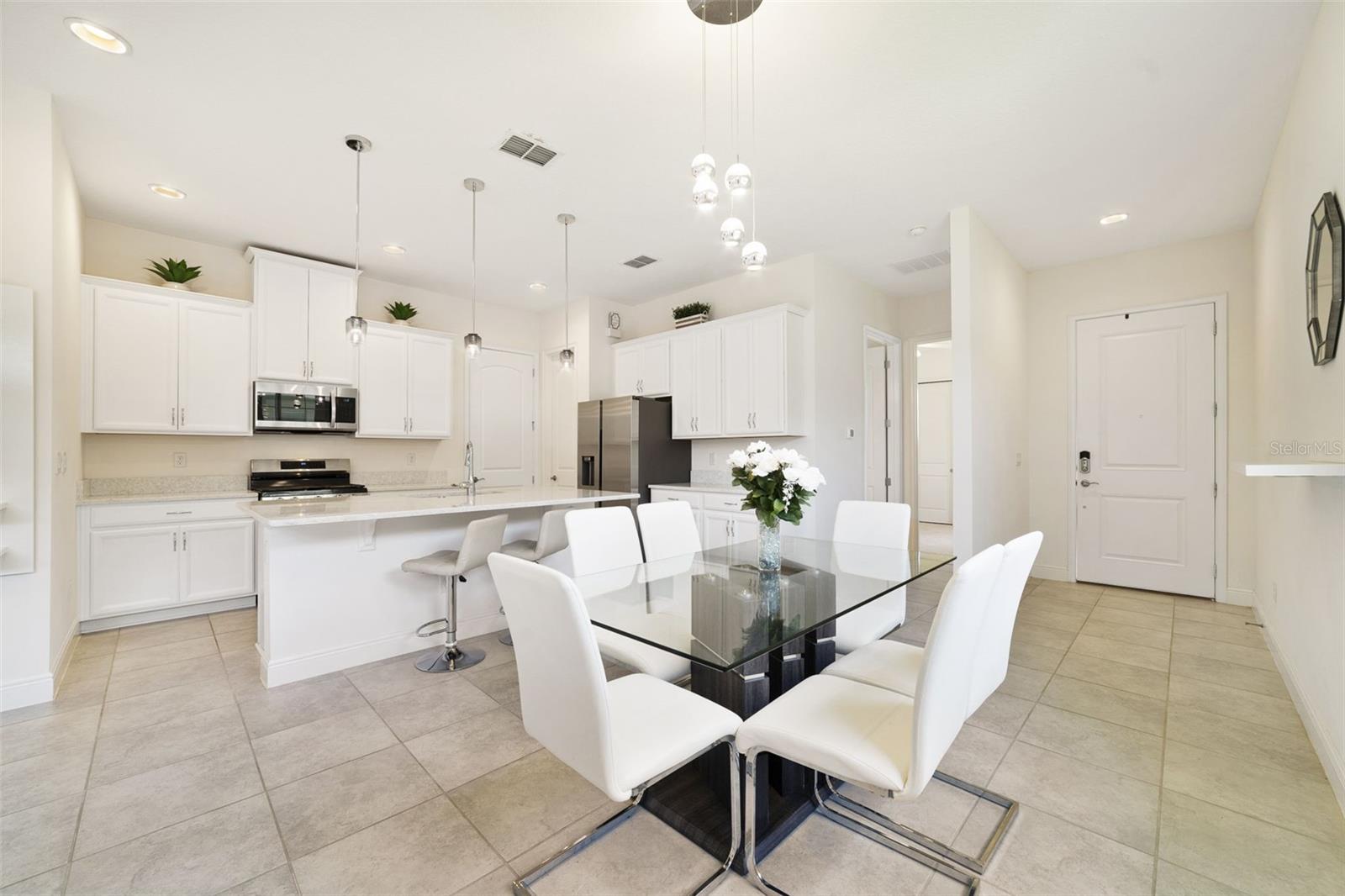 2516 Datura Loop Property Photo 6