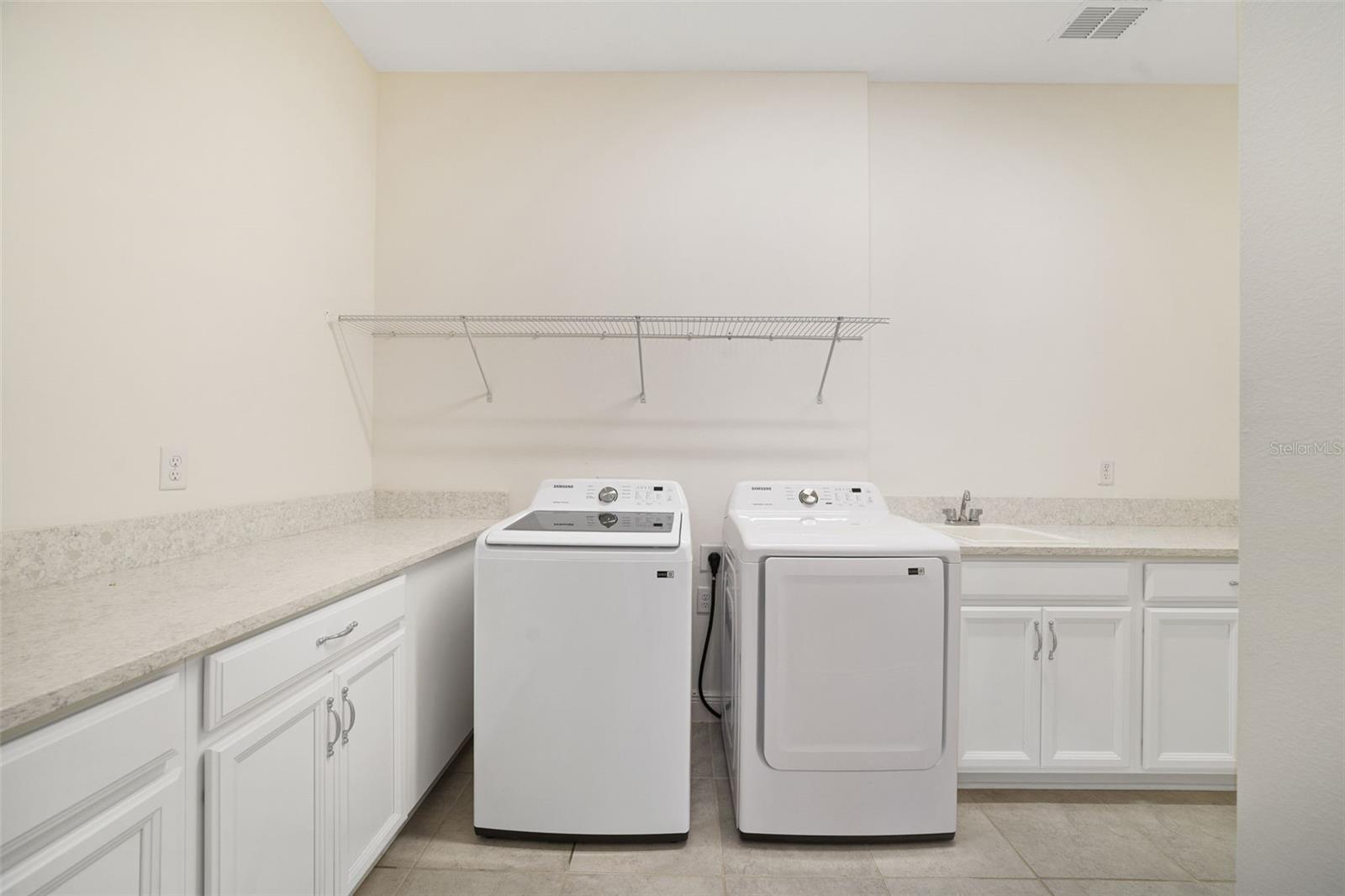 2516 Datura Loop Property Photo 20