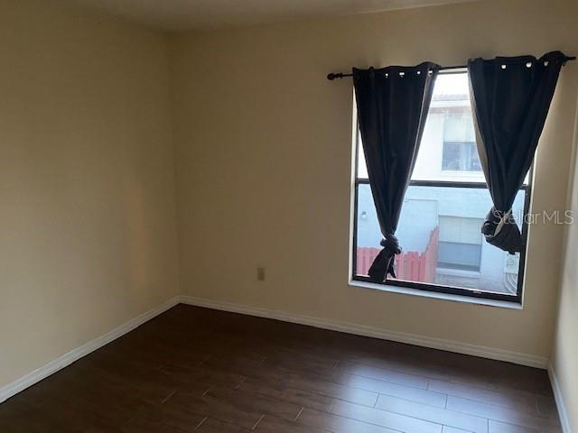 1604 Sunside Sq #33 Property Photo 10
