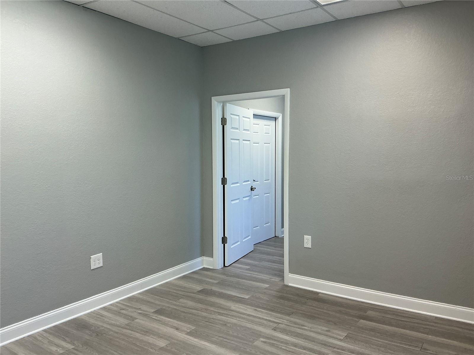 11701 Orpington St #1b Property Photo 20