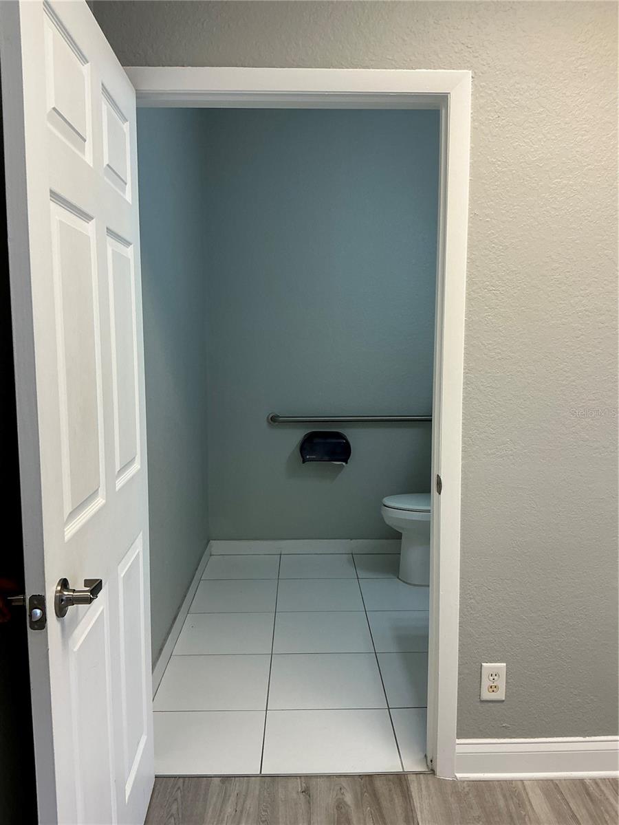 11701 Orpington St #1b Property Photo 28