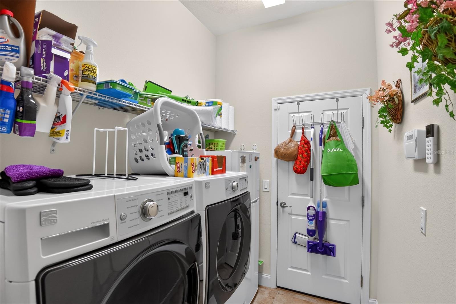 110 Via Roma Property Photo 32
