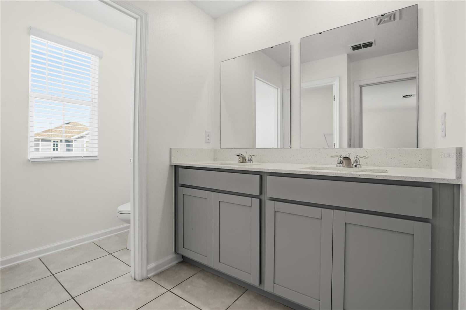 1721 White Water Ct Property Photo 20