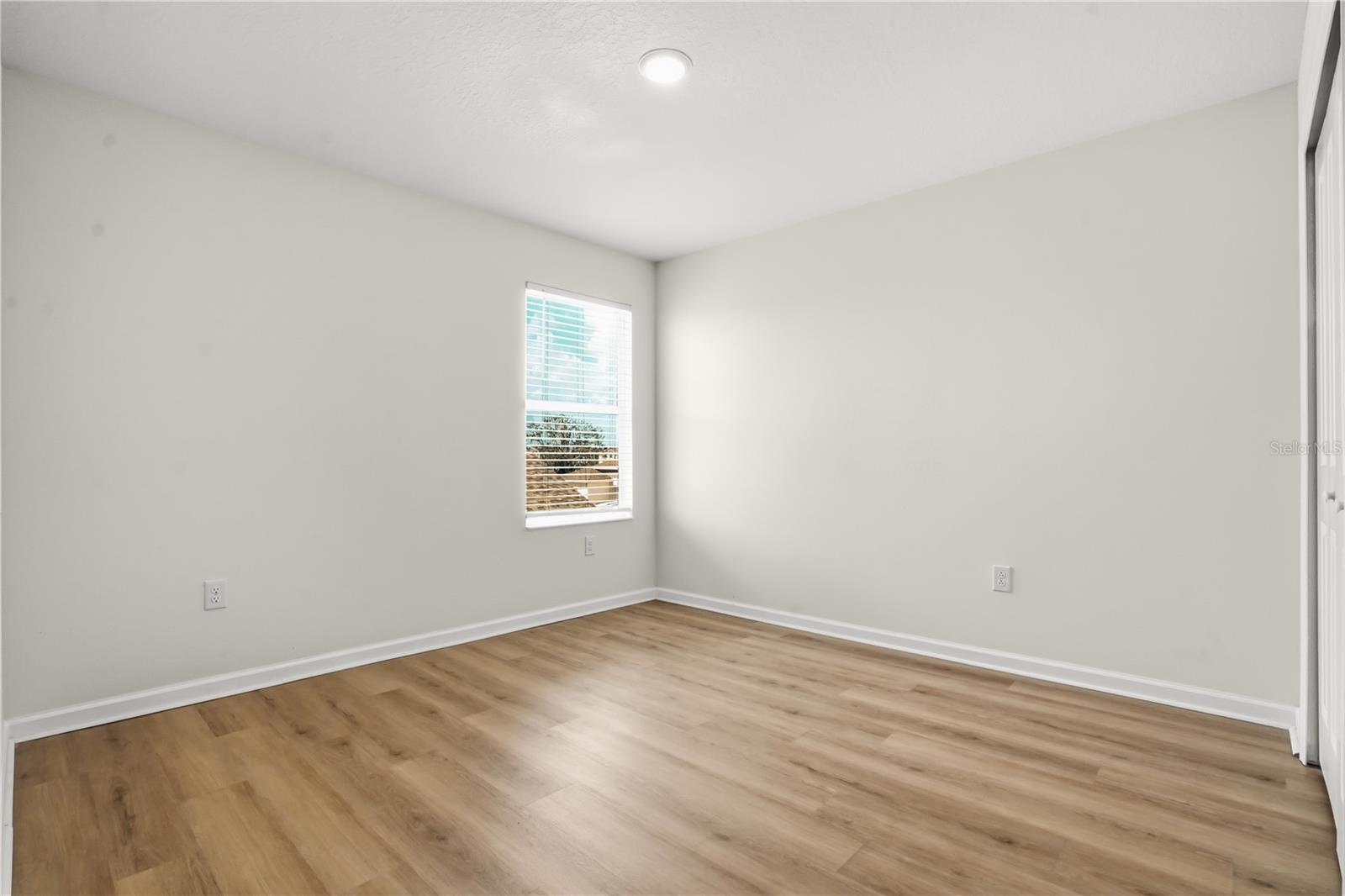 1721 White Water Ct Property Photo 31