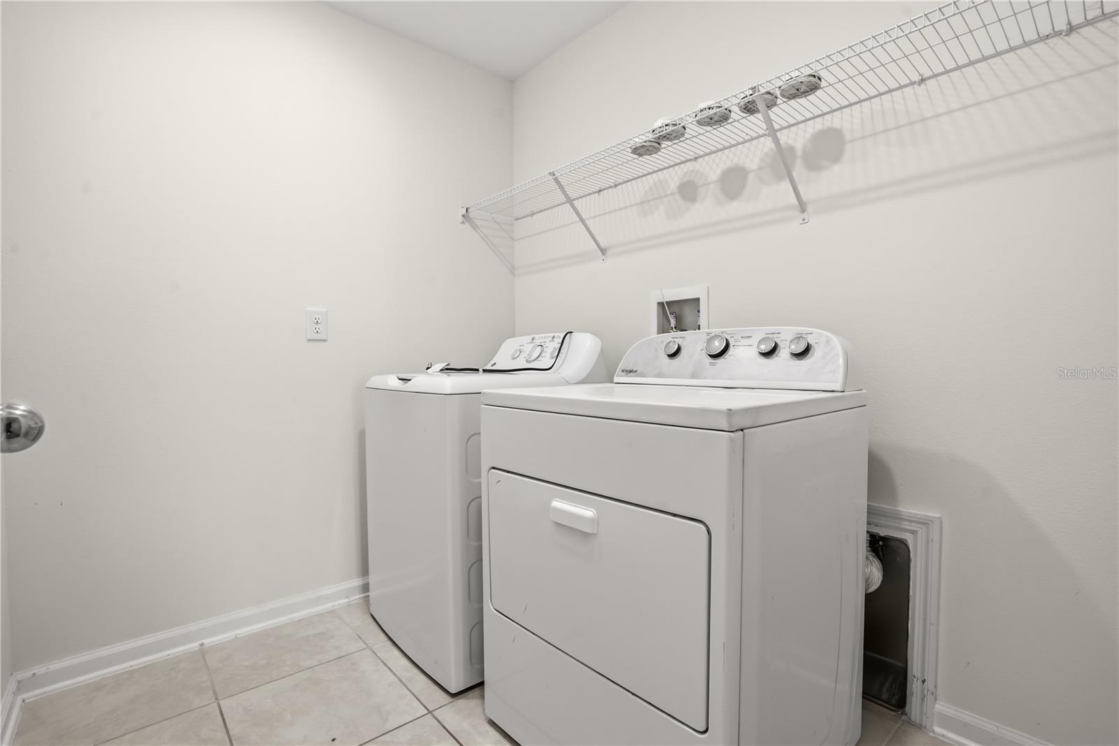 1721 White Water Ct Property Photo 33