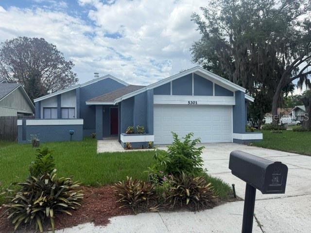 5301 Pinebury Ct Property Photo 1