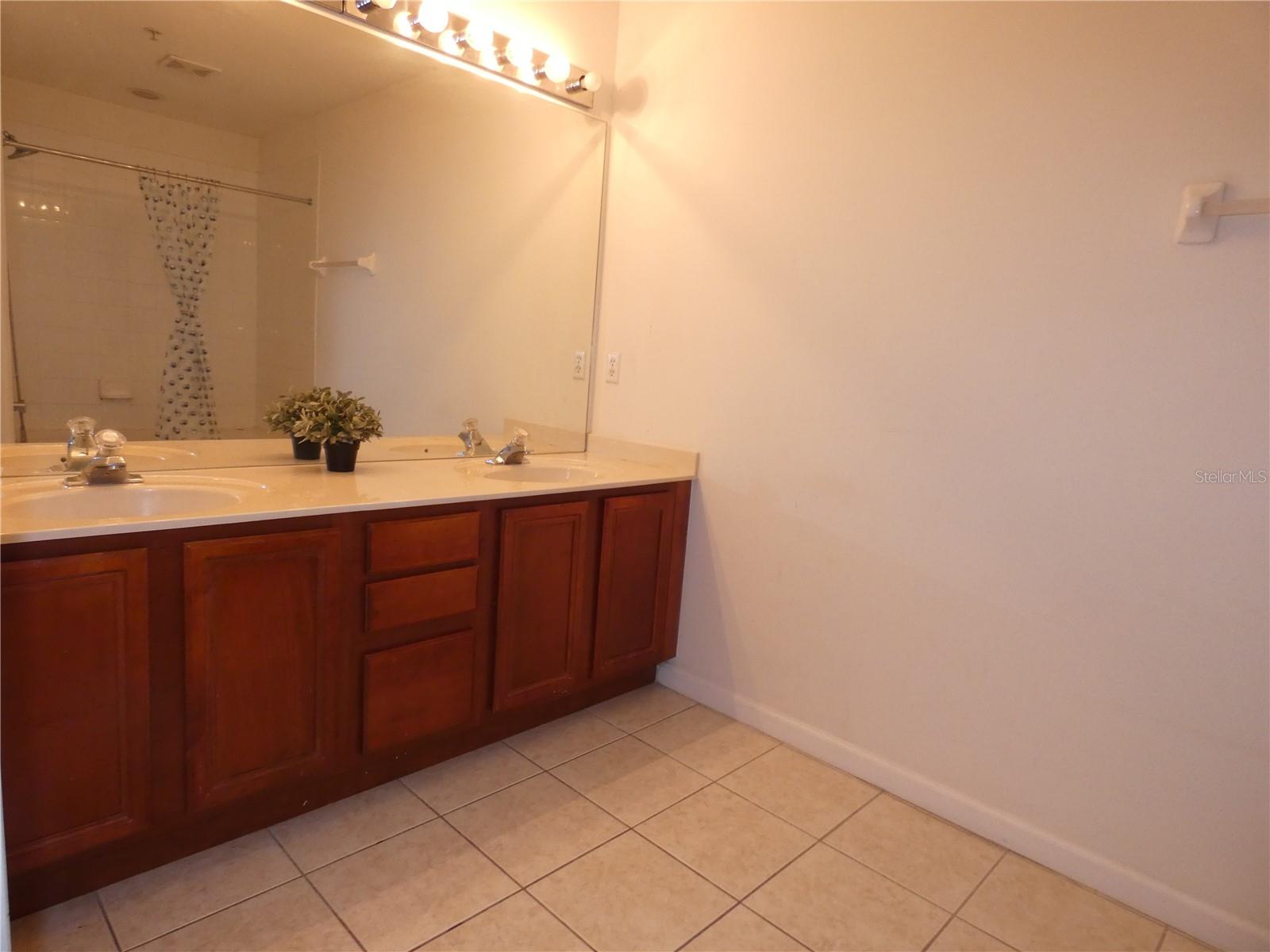 6105 Twain St #102 Property Photo 24