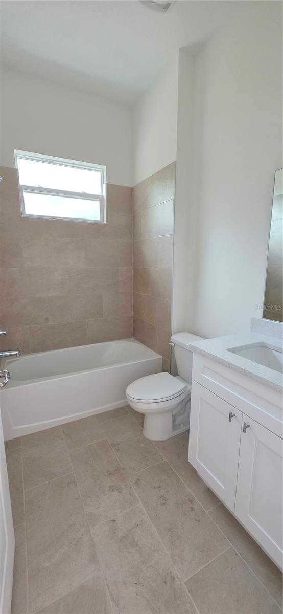 1569 9th Ave Property Photo 3