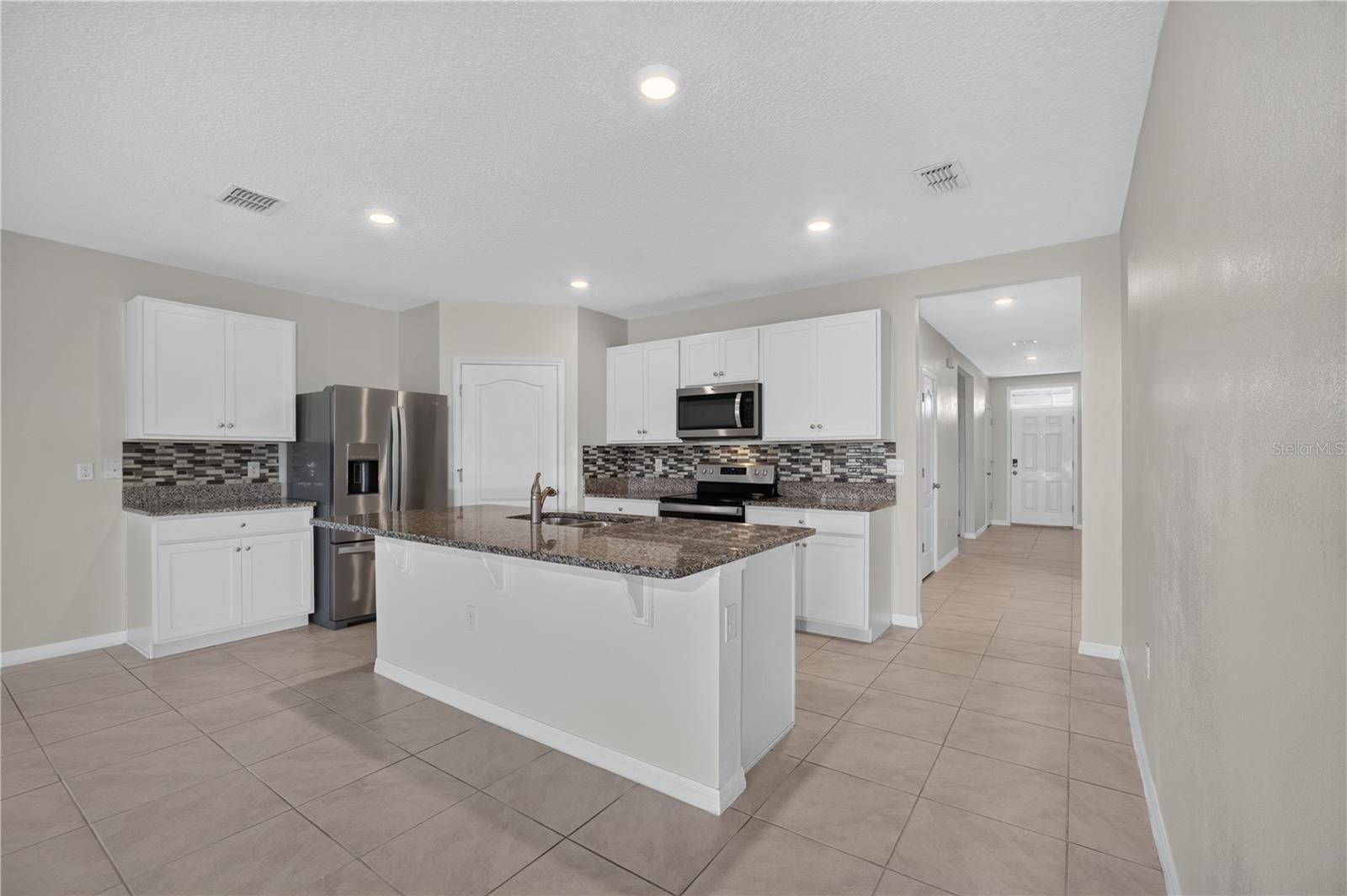 537 Talisi Loop Property Photo 3