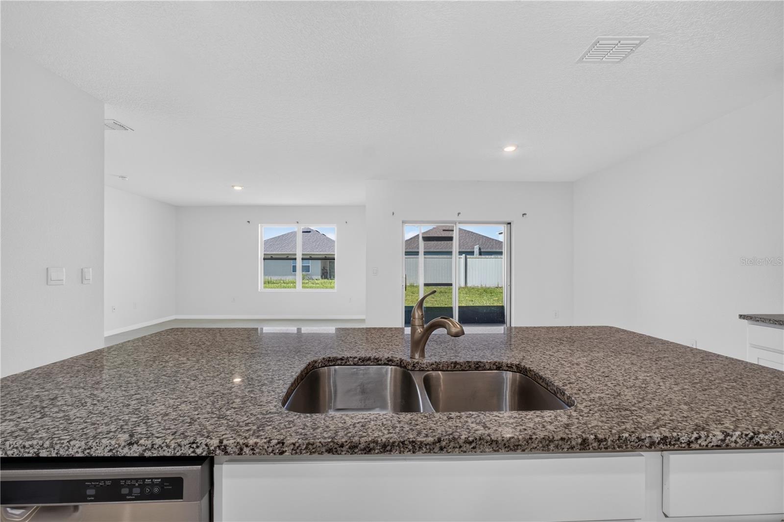 537 Talisi Loop Property Photo 4
