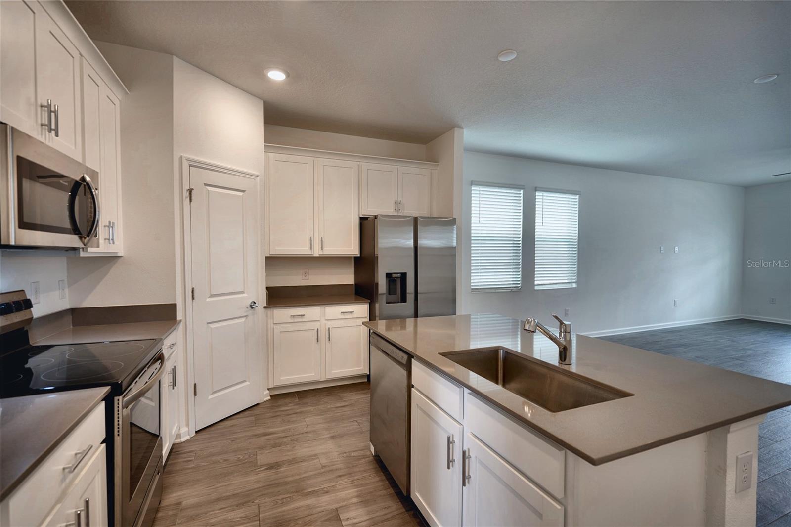 6032 Blissful St Property Photo 5