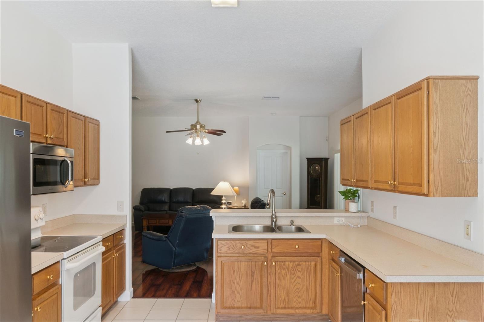 1094 Golf Point Loop Property Photo 7