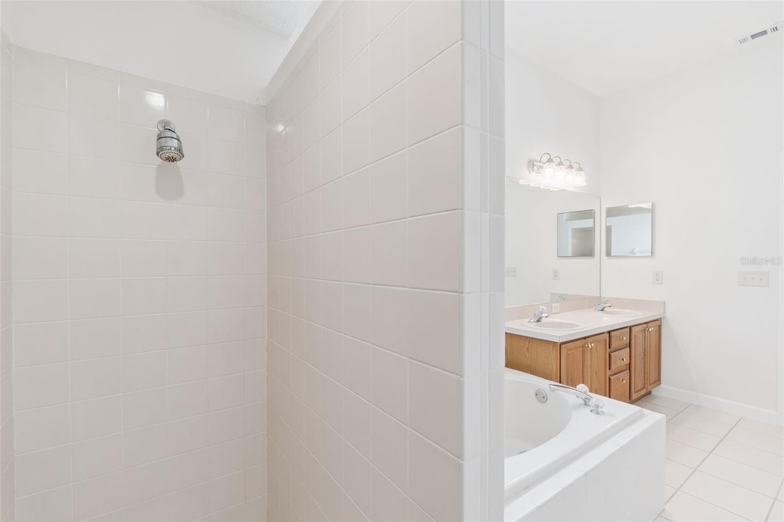 1094 Golf Point Loop Property Photo 20