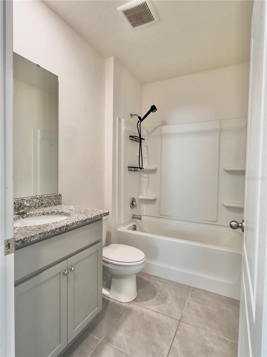 2606 Angel Falls Dr Property Photo 17