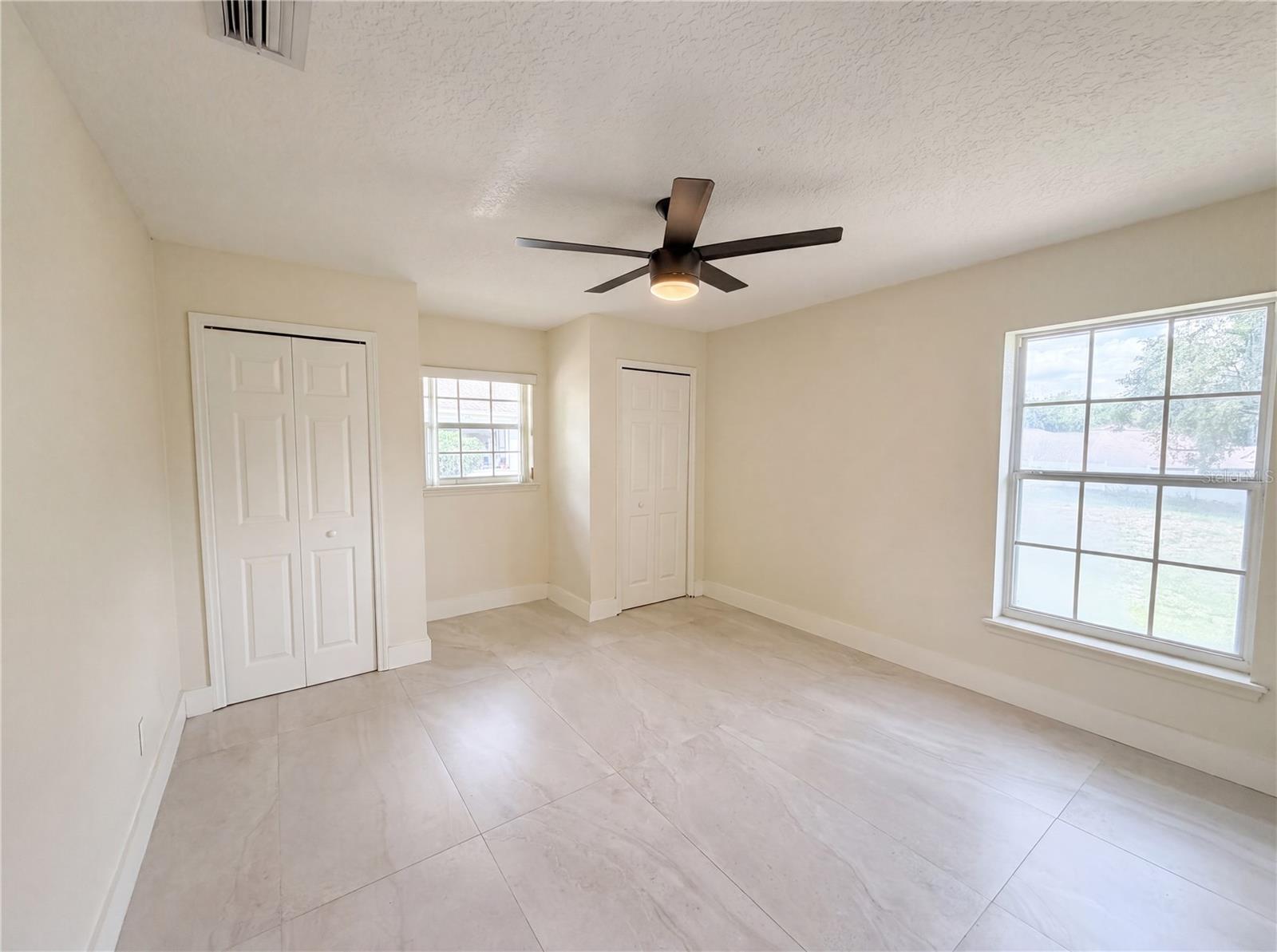 11200 Rosehill Dr Property Photo 17