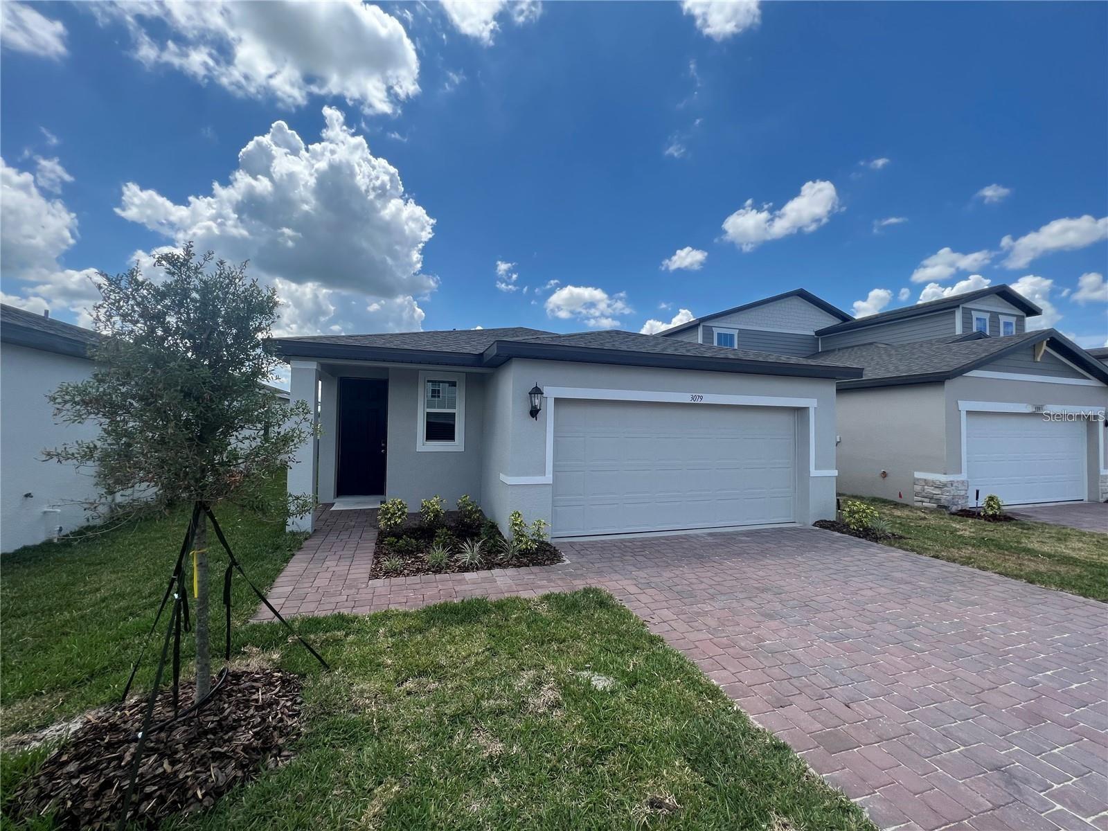 3079 LAUREL OAK LN Property Photo 1