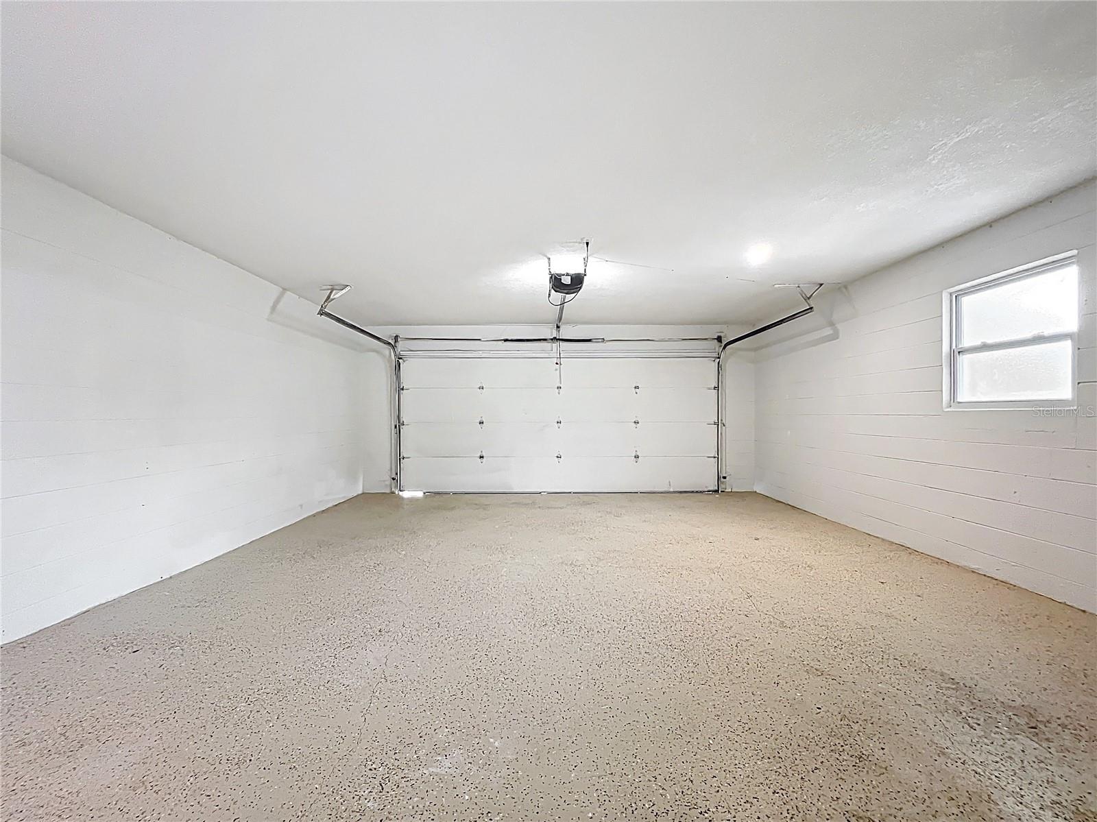 8676 Hillside Dr Property Photo 45