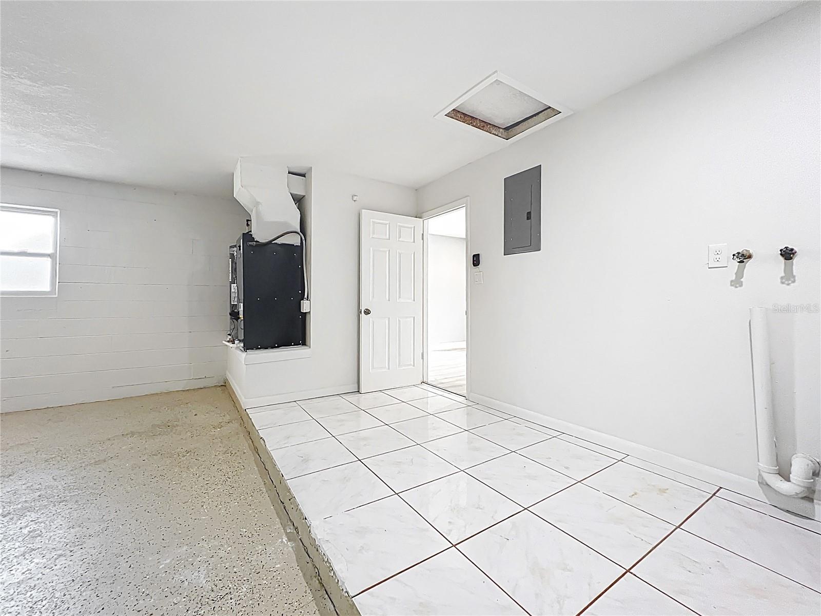 8676 Hillside Dr Property Photo 48