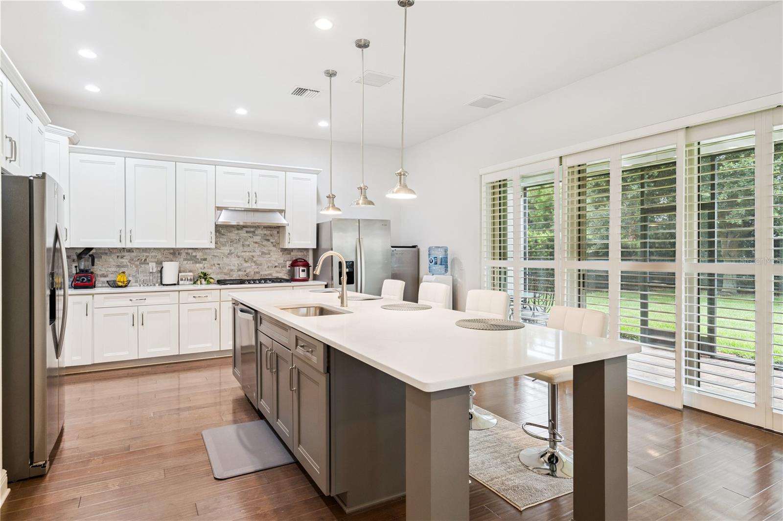 15709 Shorebird Ln Property Photo 13