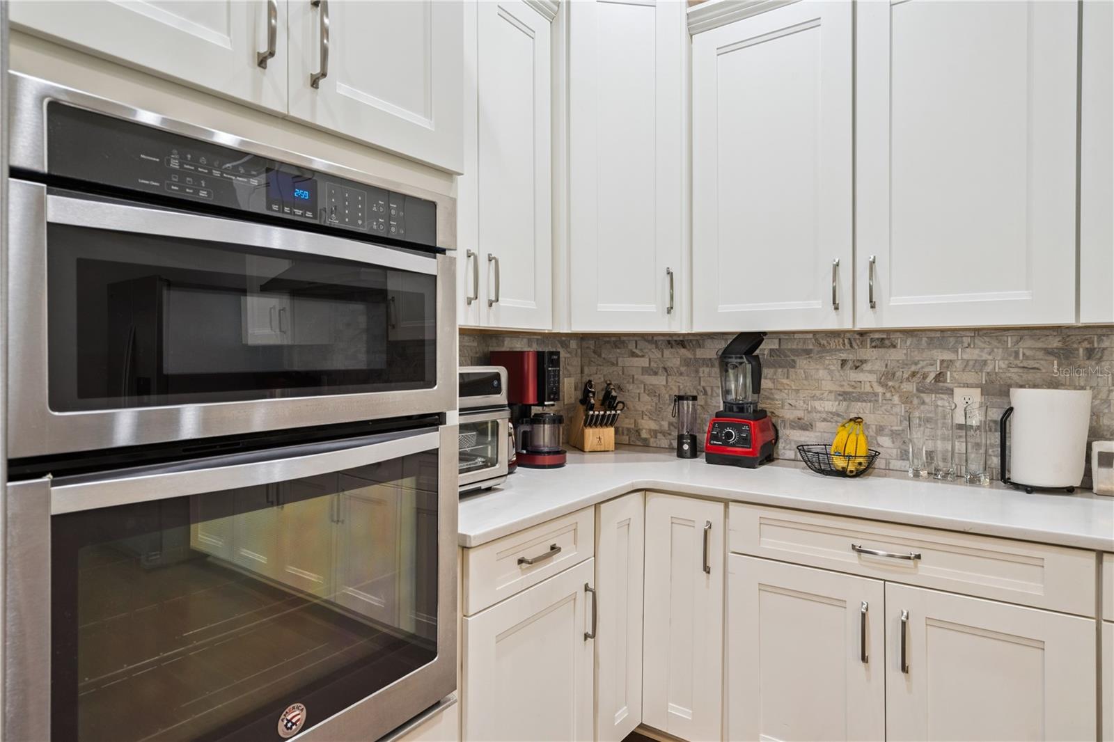 15709 Shorebird Ln Property Photo 17