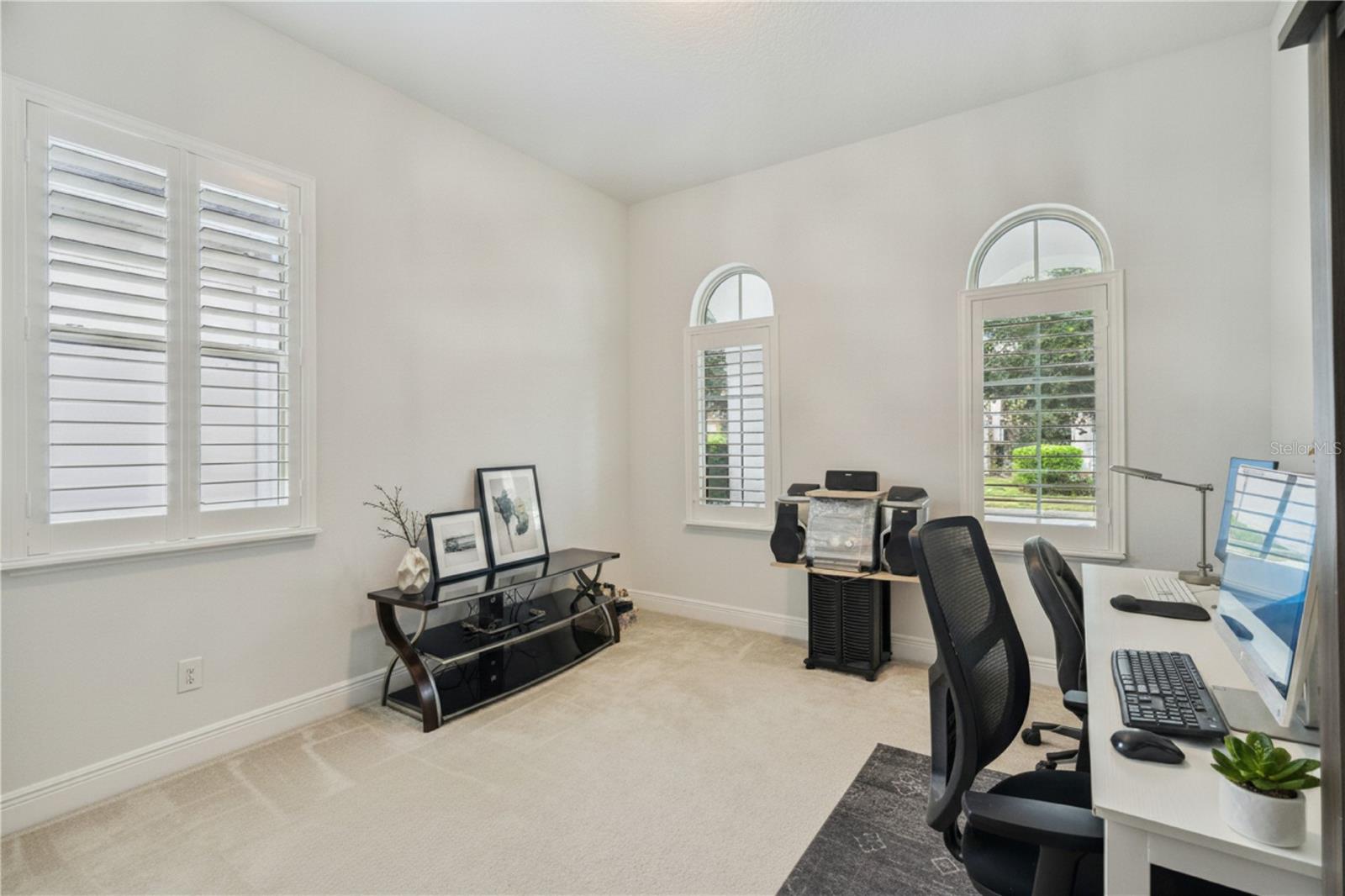 15709 Shorebird Ln Property Photo 32