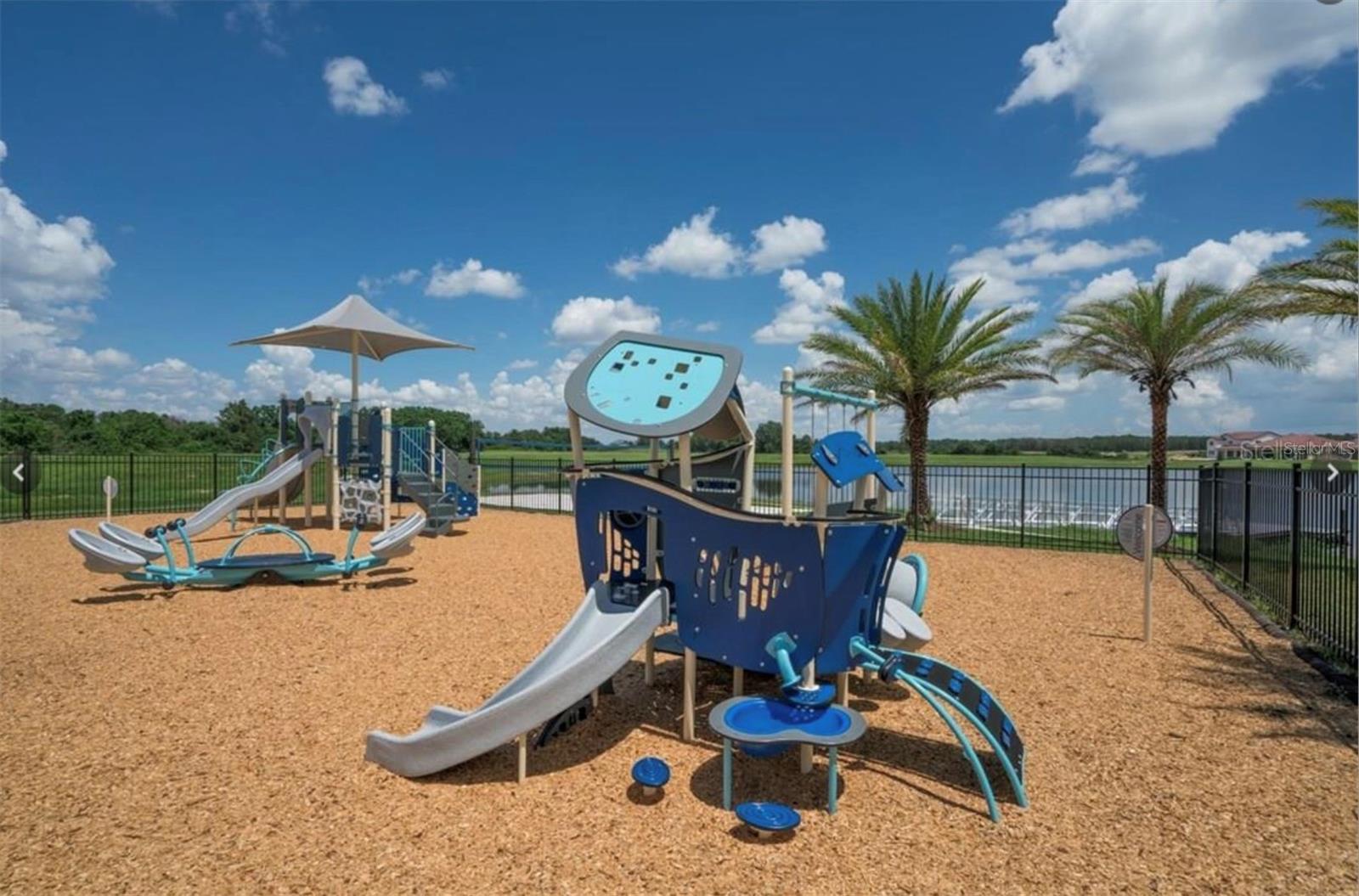 15709 Shorebird Ln Property Photo 47