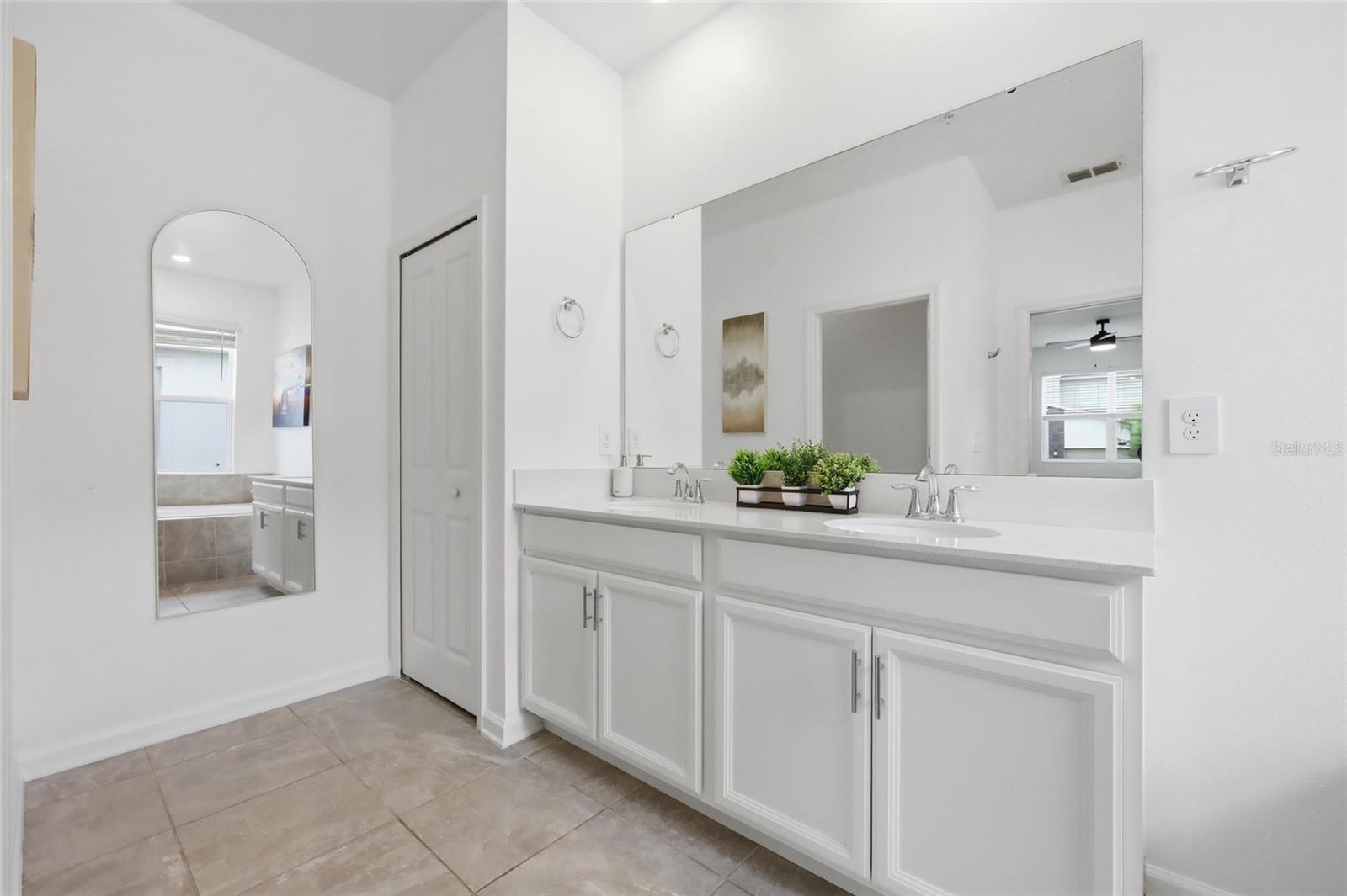 8895 Cabot Cliffs Dr #103 Property Photo 22