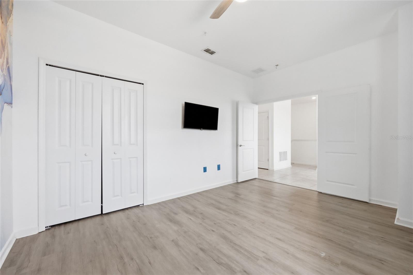8895 Cabot Cliffs Dr #103 Property Photo 31