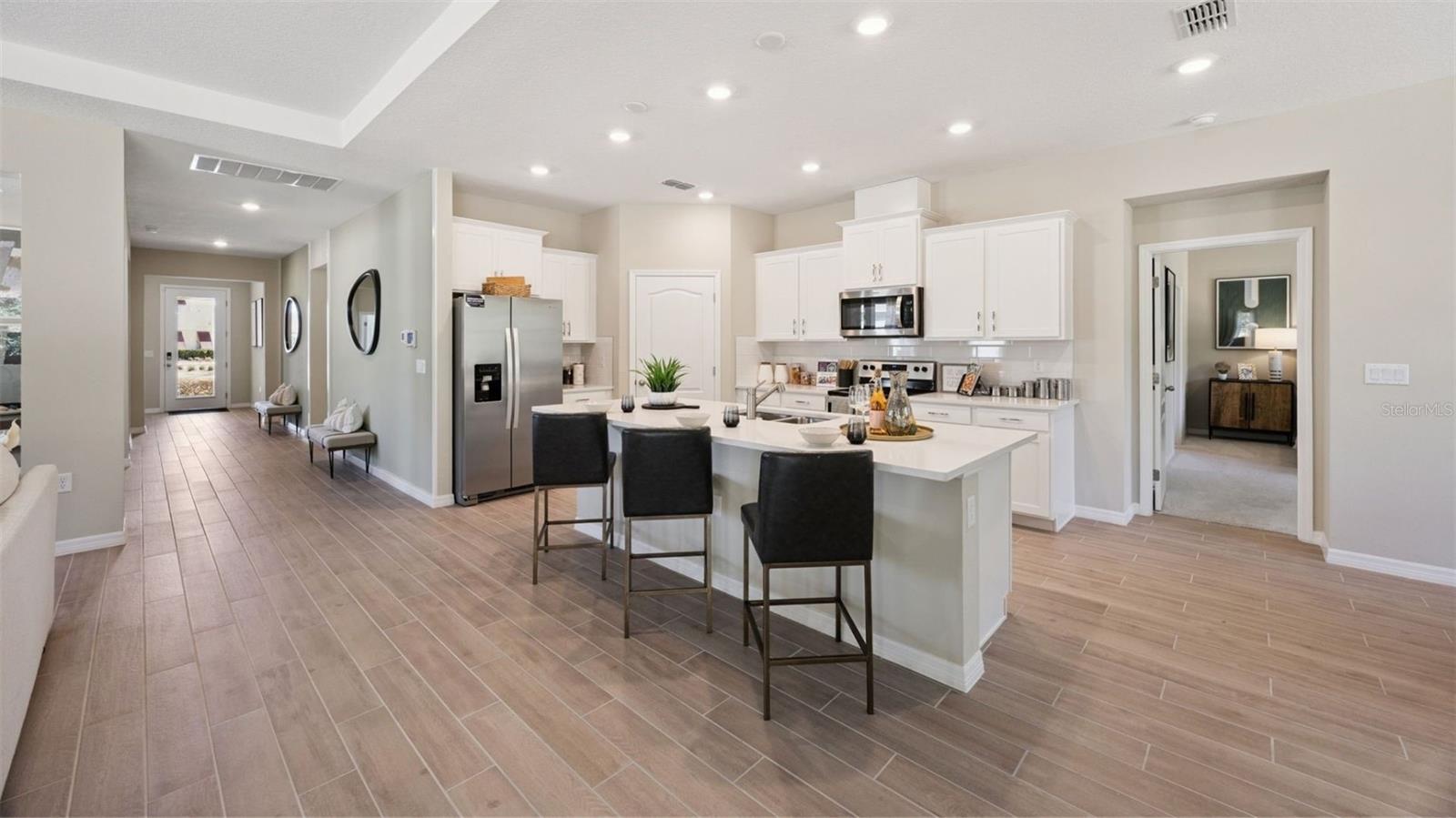 3050 Kingsman Trl Property Photo 3
