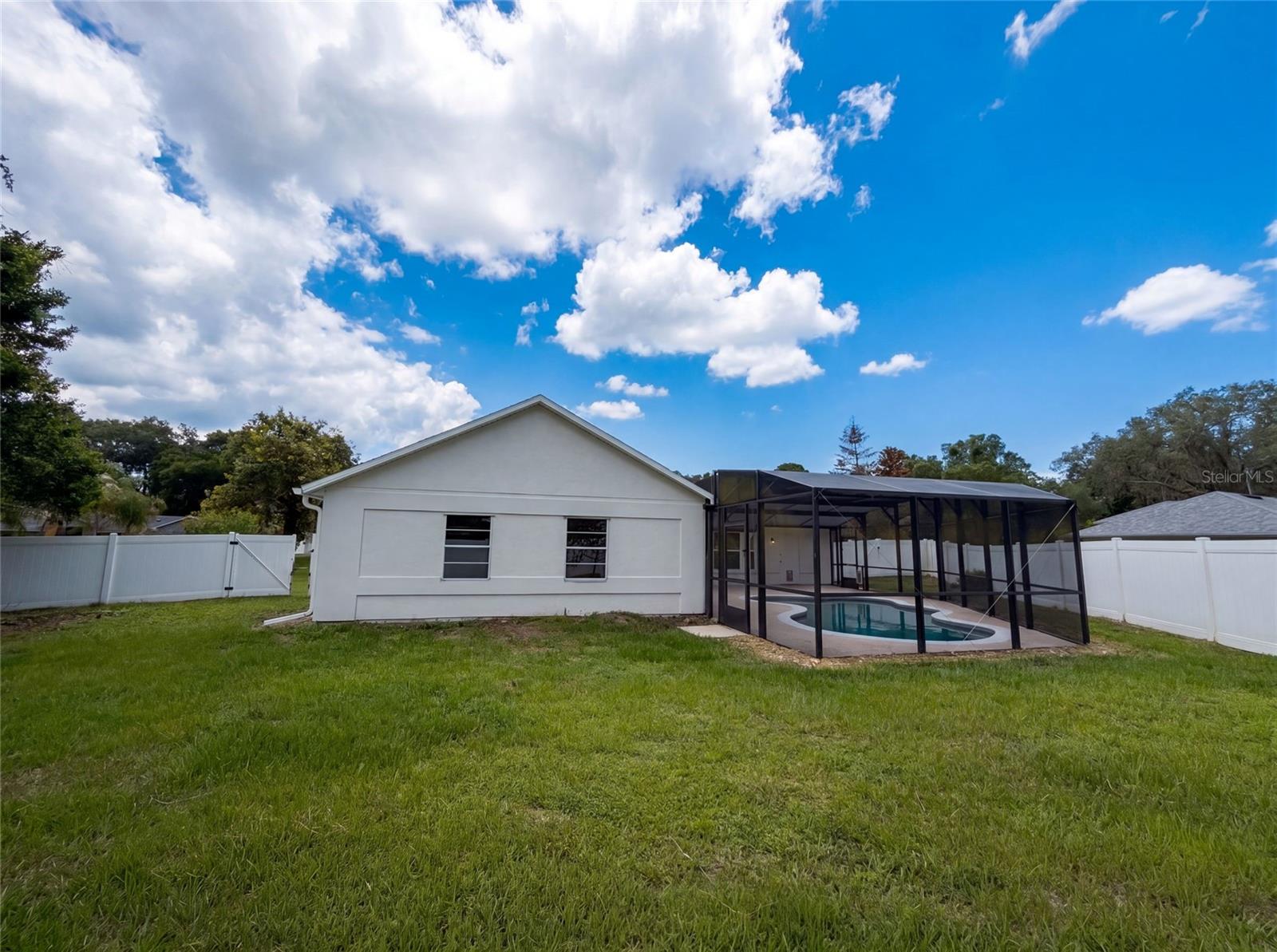 546 Penns Neck Dr Property Photo 5