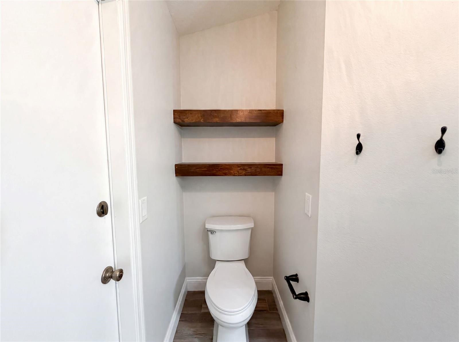 546 Penns Neck Dr Property Photo 12