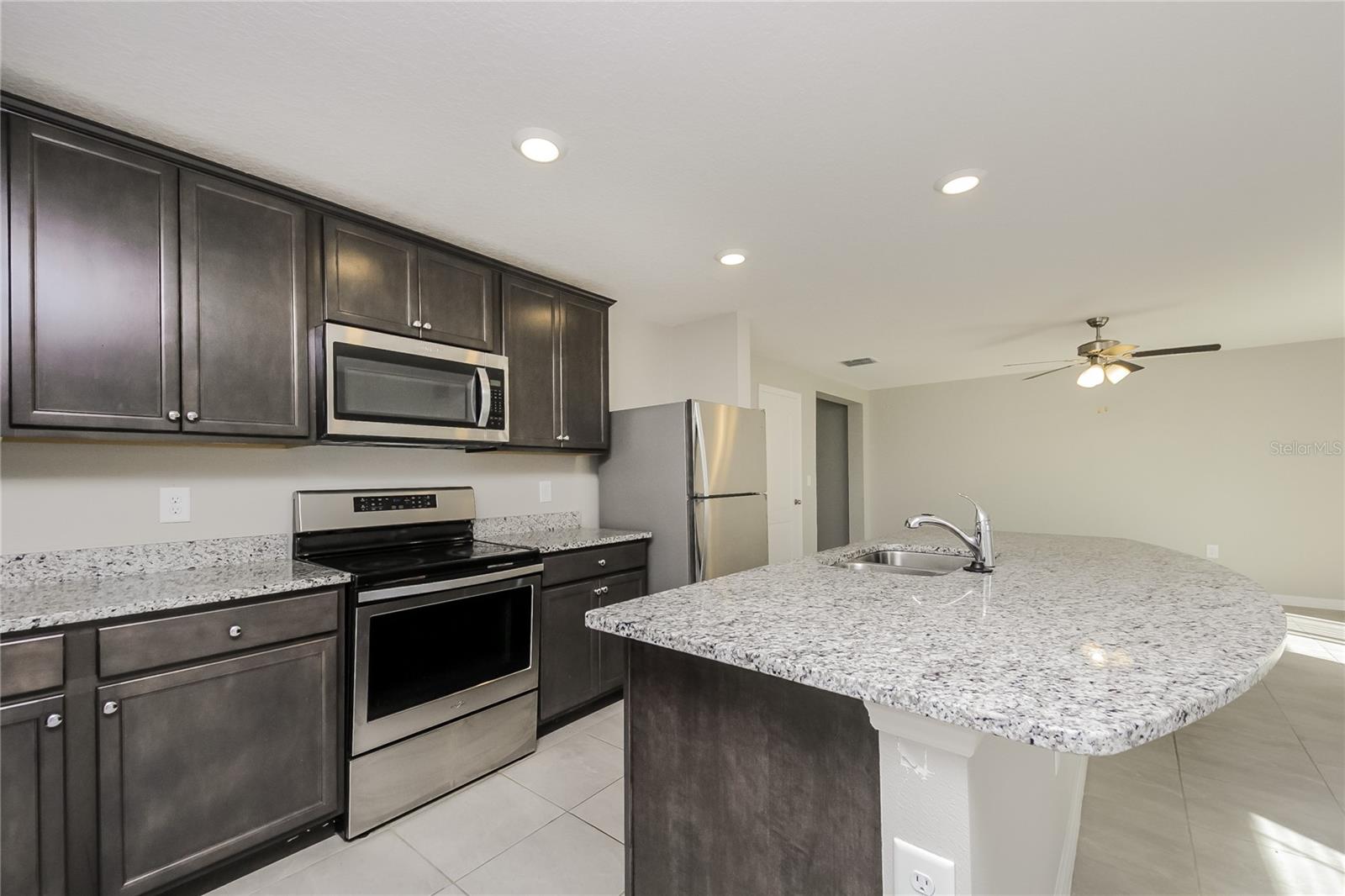 204 Fig Ct Property Photo 5