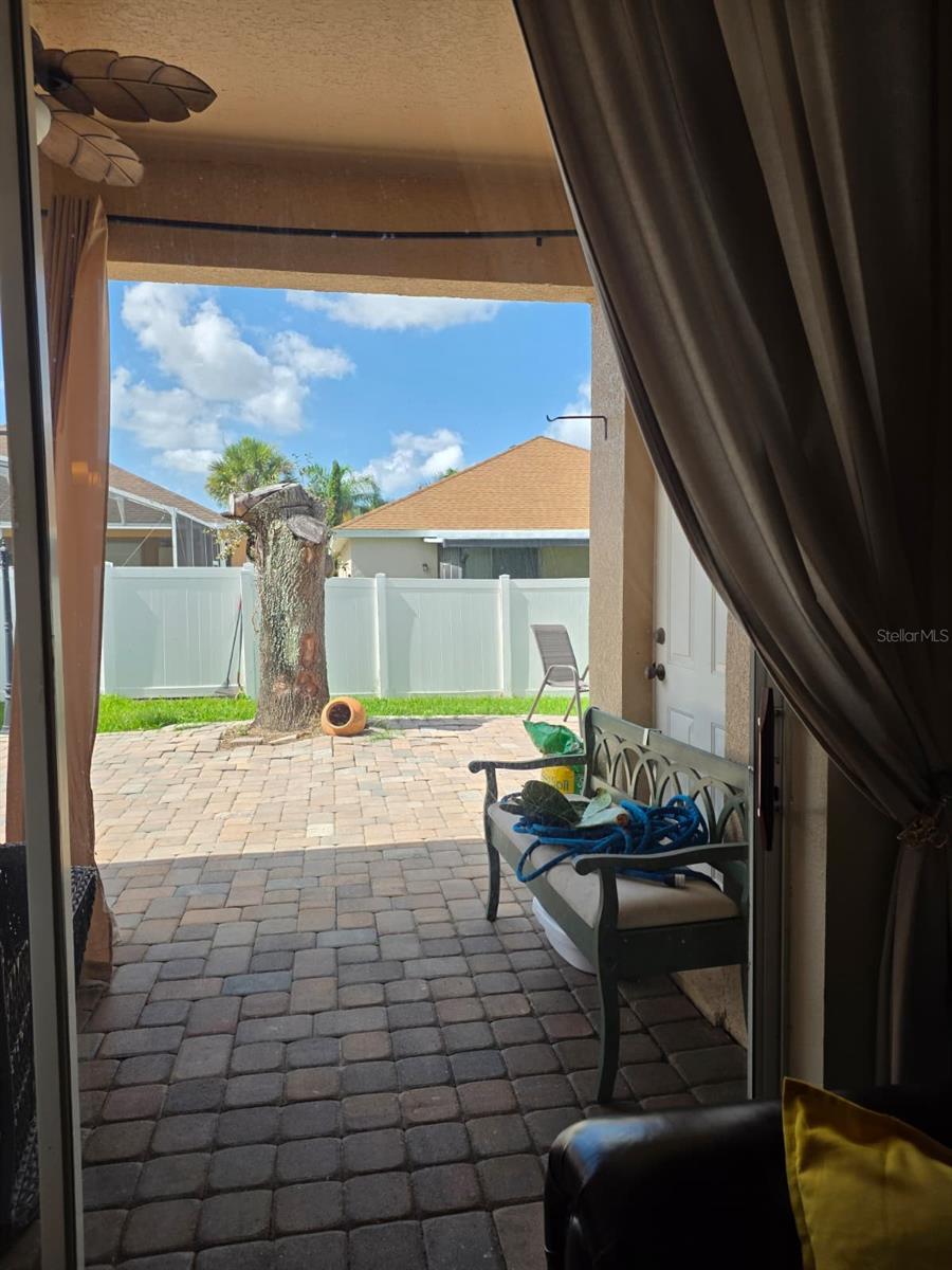 O6420375 Property Photo 18