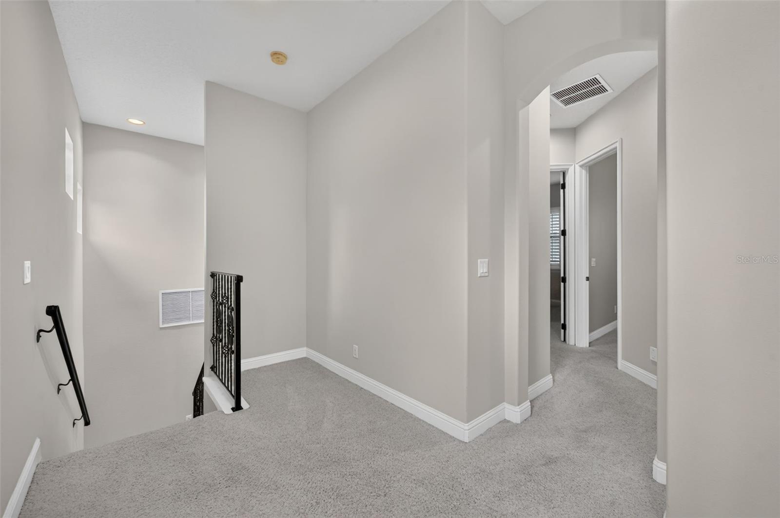 341 E Reading Way Property Photo 36