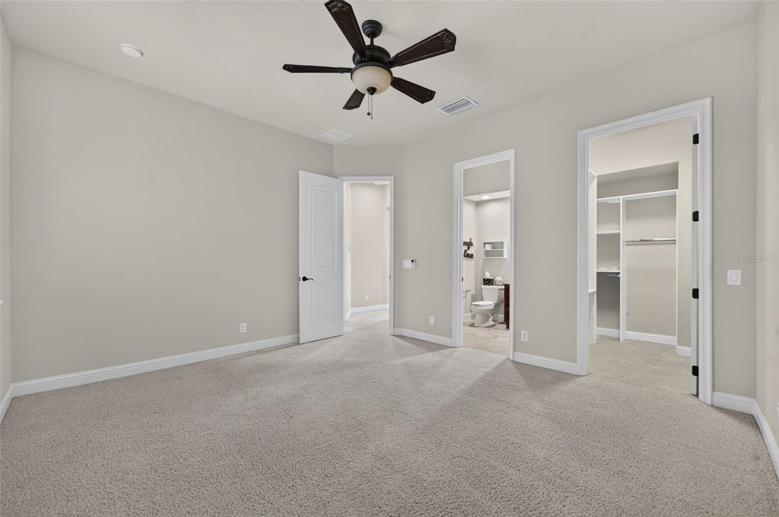 341 E Reading Way Property Photo 42