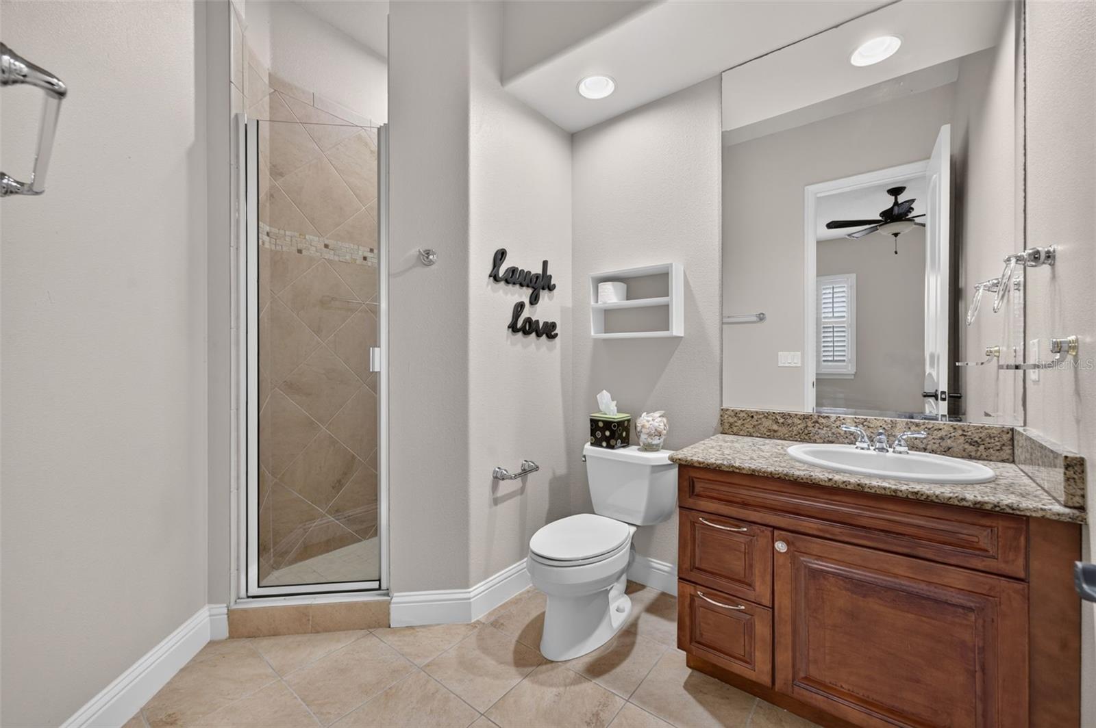 341 E Reading Way Property Photo 43