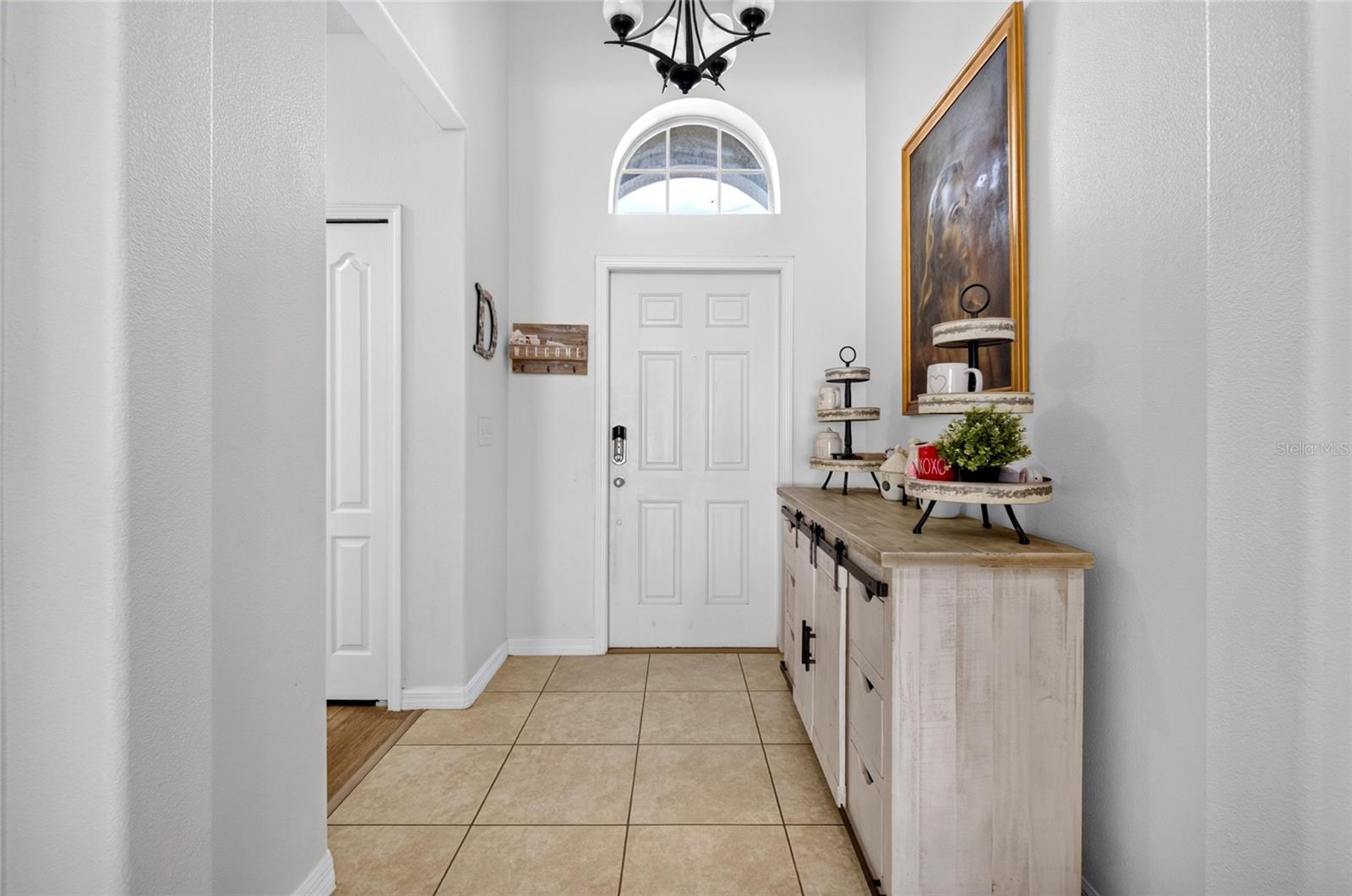 4841 Havilland Dr Property Photo 4