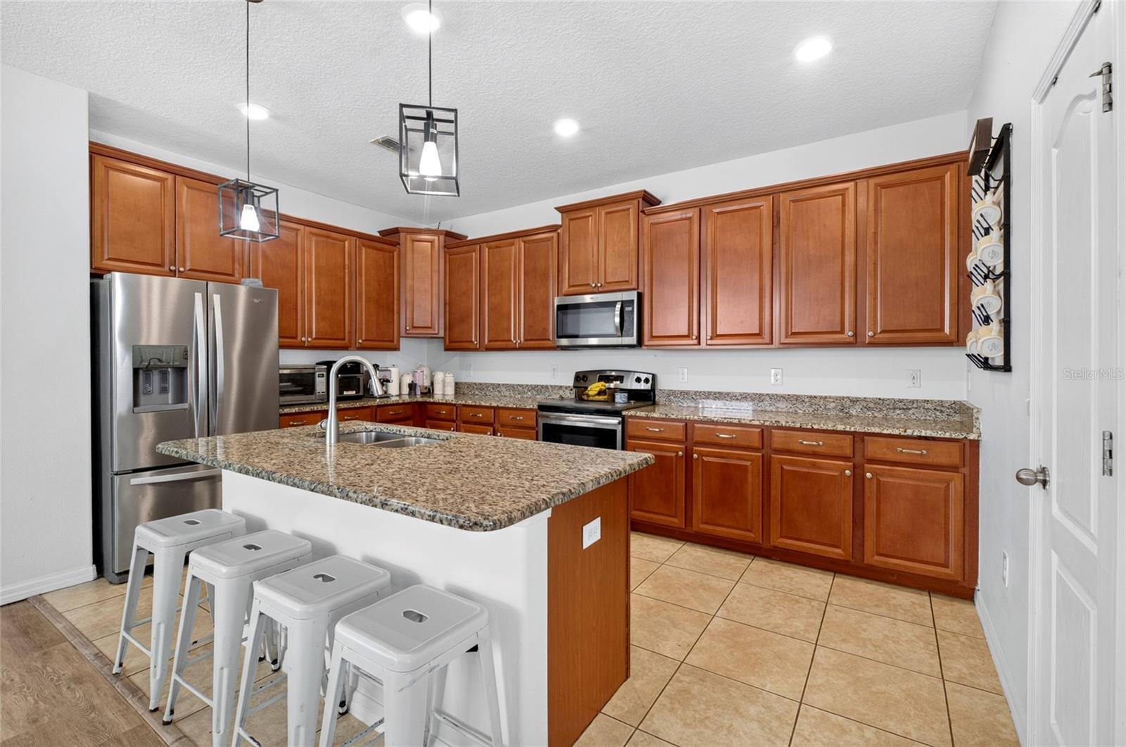 4841 Havilland Dr Property Photo 7