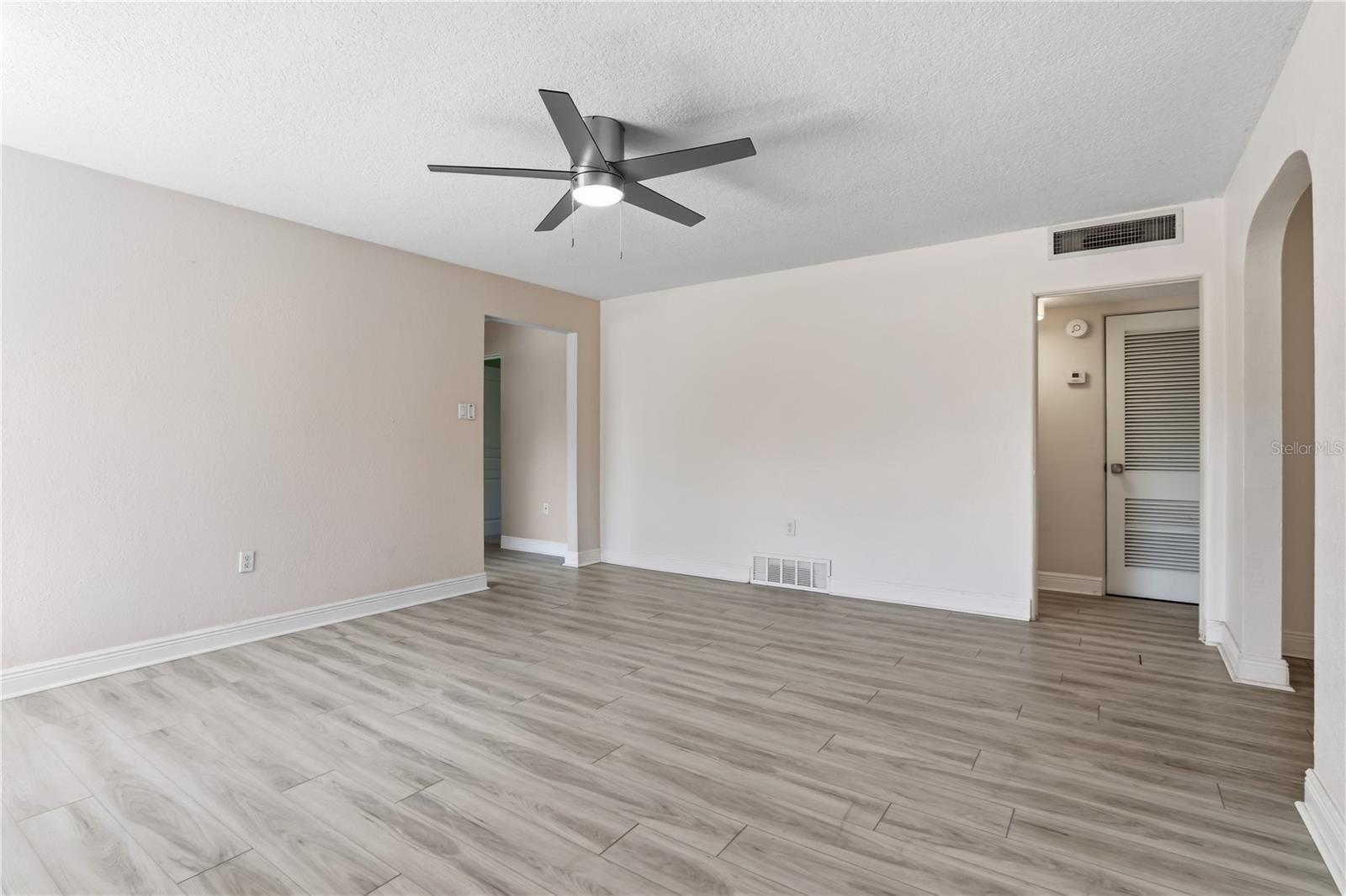 36 E Winter Park Sts Property Photo 6