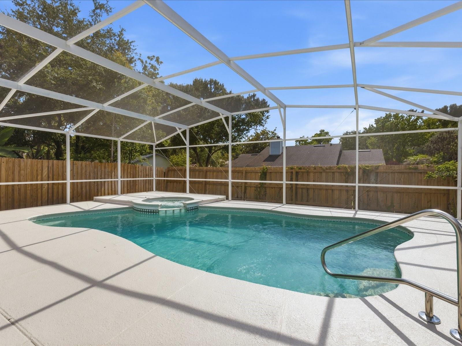 505 Lake Charm Dr Property Photo 3