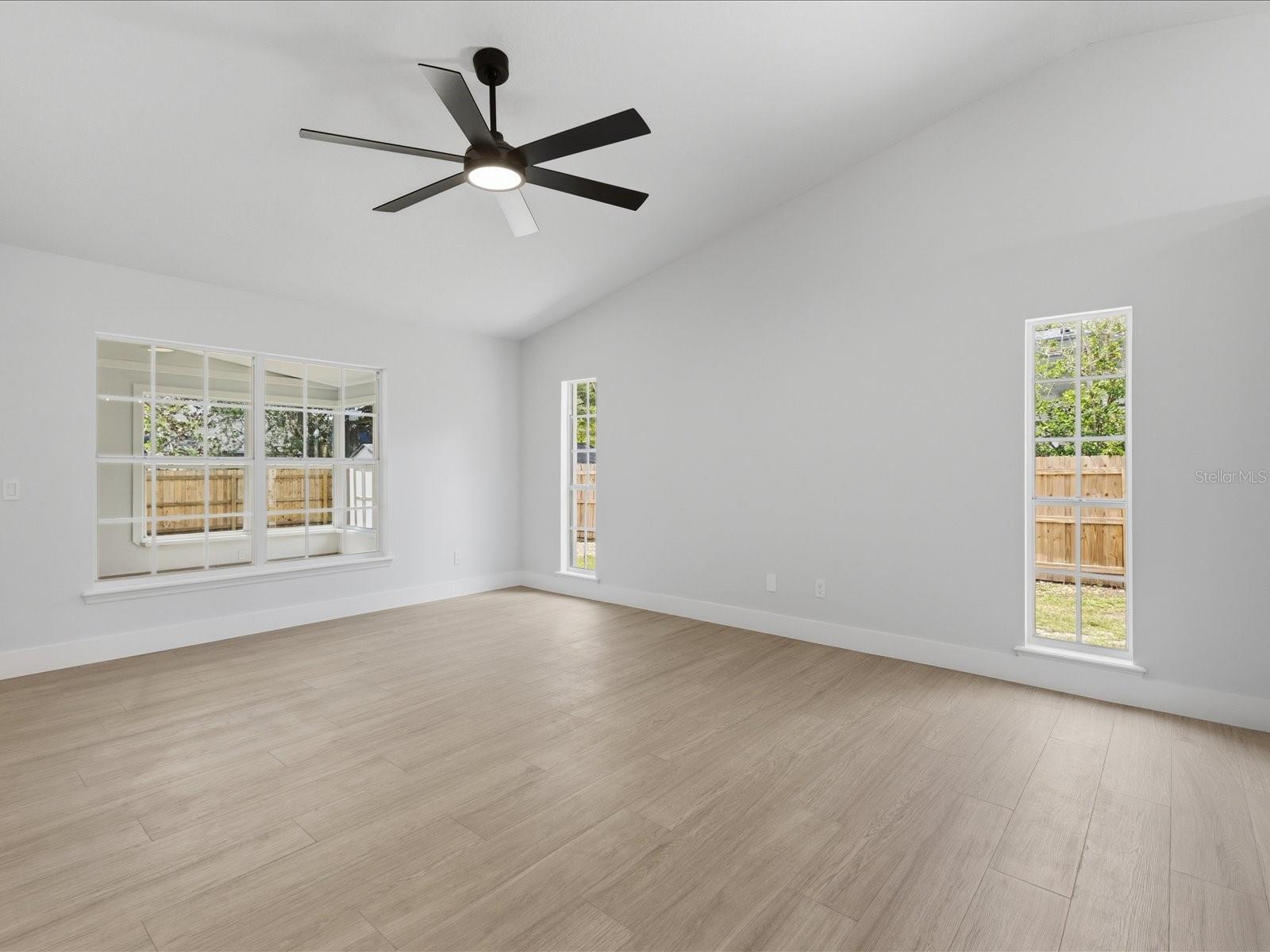 505 Lake Charm Dr Property Photo 15